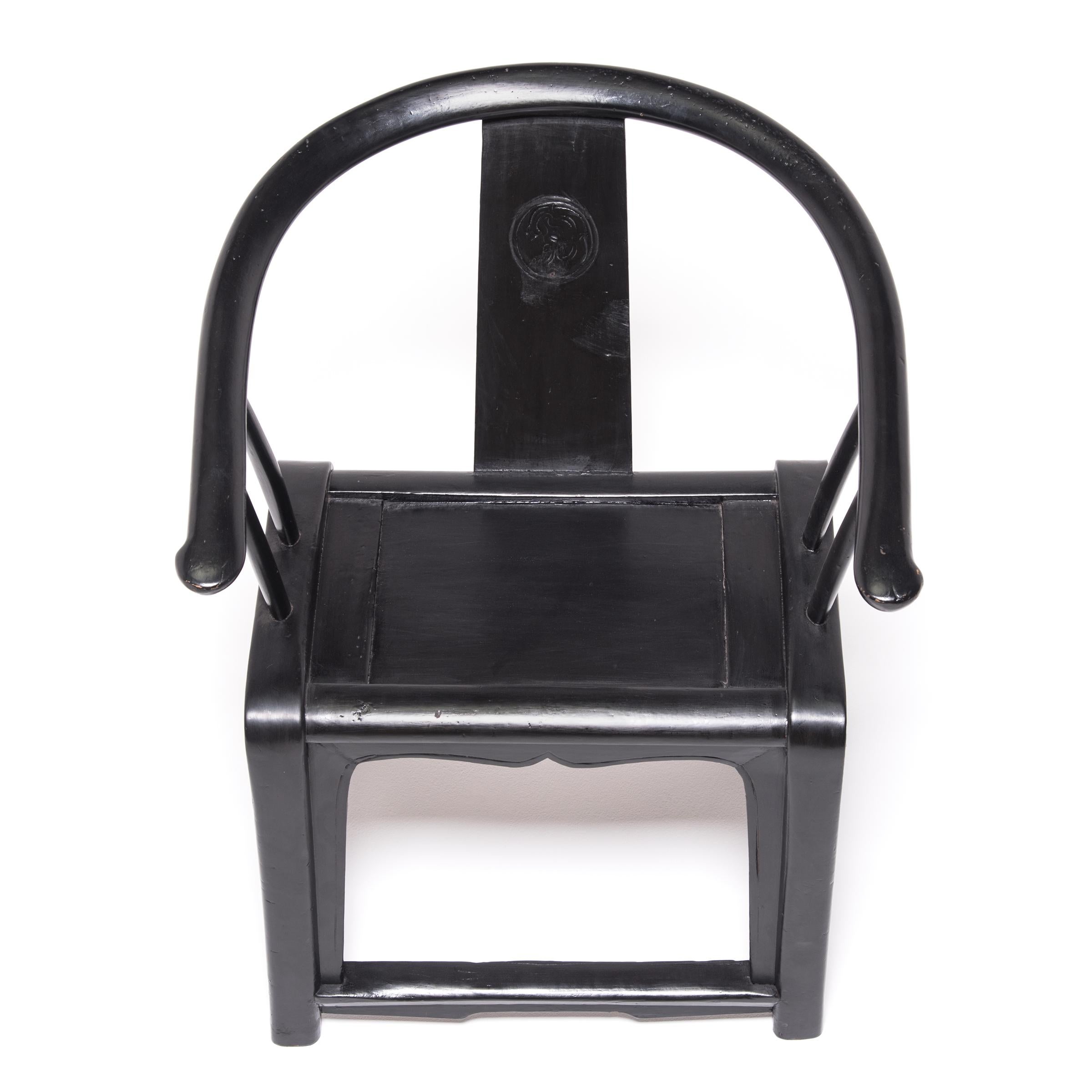 Chinese Black Roundback Chair, c. 1850 In Good Condition In Chicago, IL