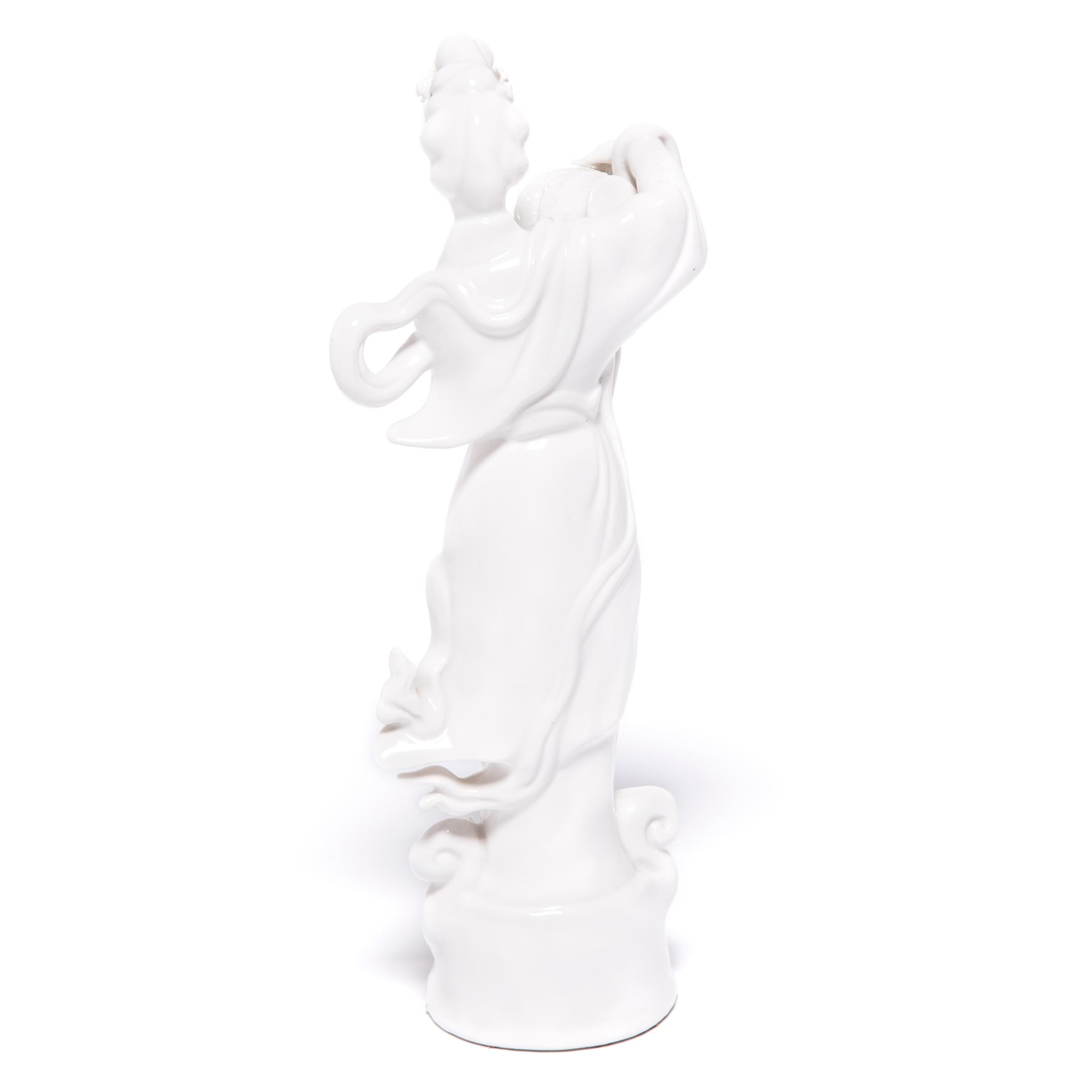 Qing Early 20th Century Chinese Blanc de Chine Guanyin