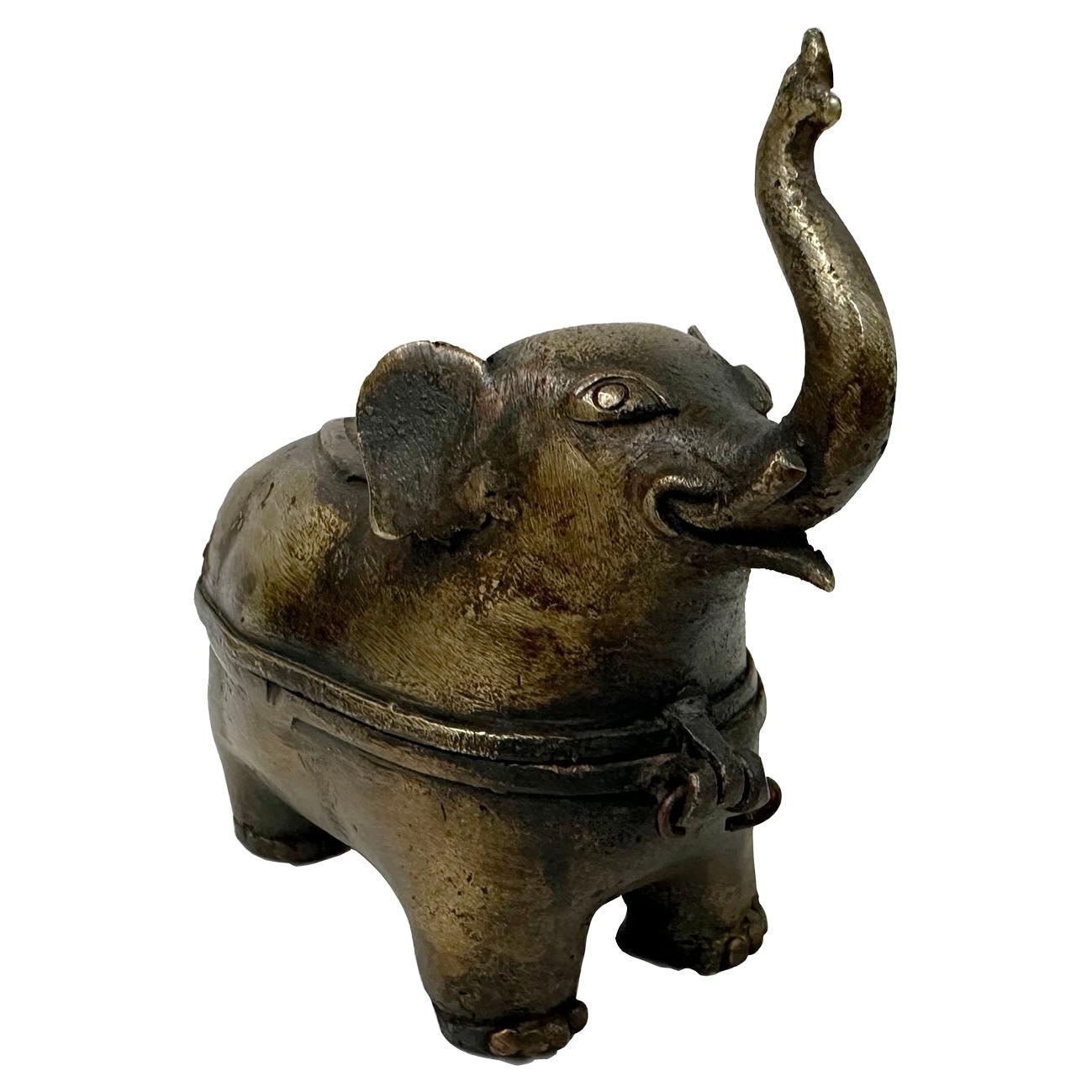Early 20th Century Chinese Bronze Elephant Incense Burner For Sale