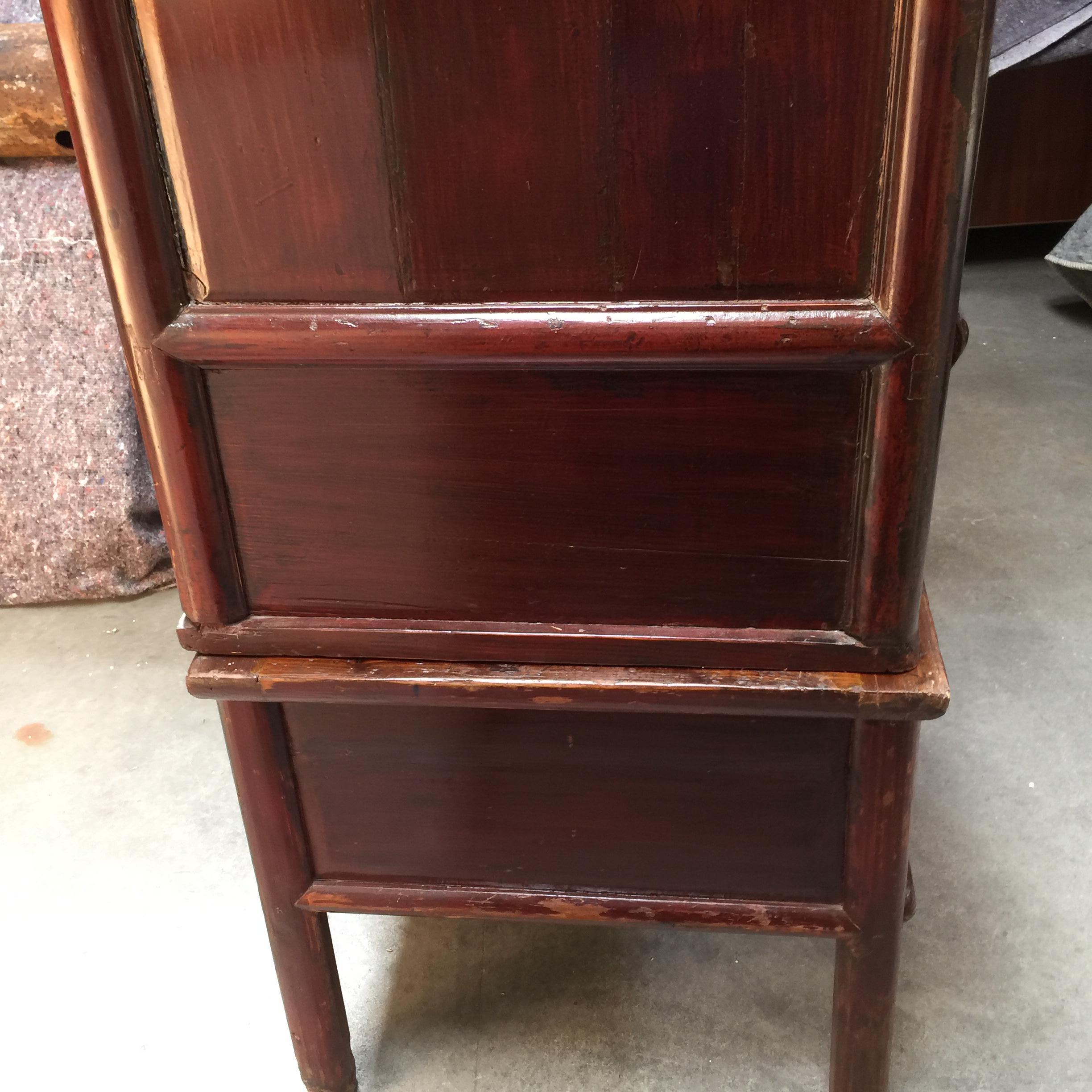 Early 20th Century Chinese Cabinet For Sale 10