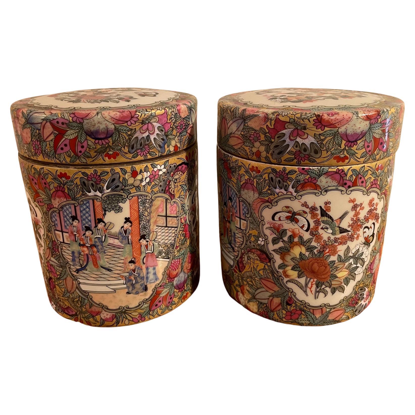 Early 20th century Chinese Canton Porcelain Pair of Tobacco Boxe, 1900s