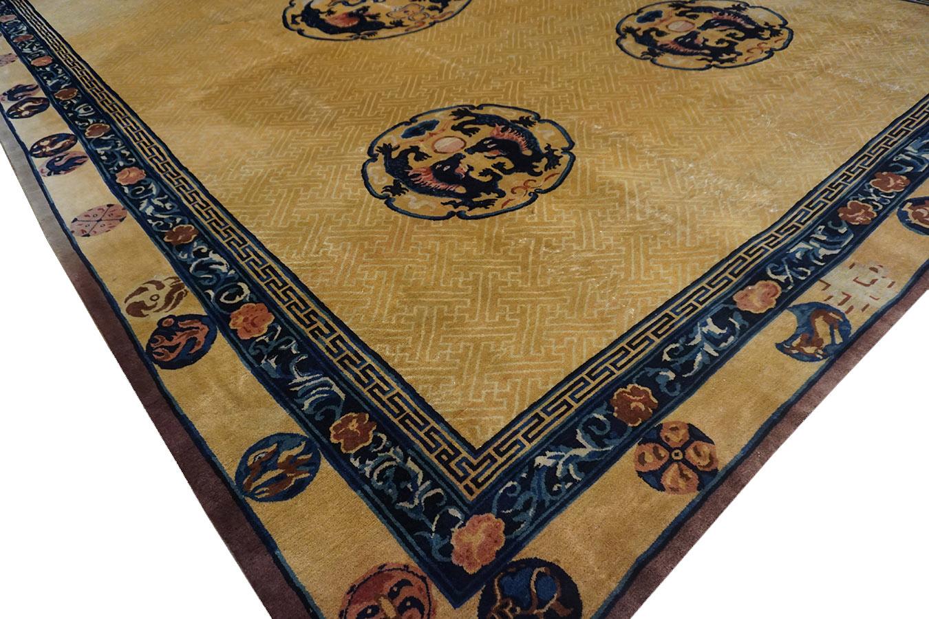 Chinois Tapis chinois du début du XXe siècle ( 28 x 40 cm - 93,5 x 487 cm) en vente