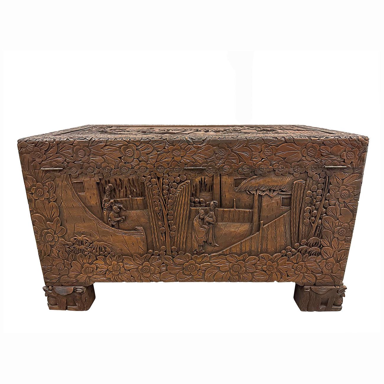 Early 20th Century Chinese Carved Camphor Wood Hope Chest For Sale 6