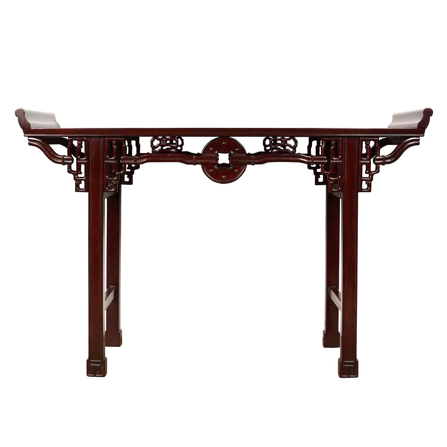 Early 20th Century Chinese Carved Rosewood Altar Table 6