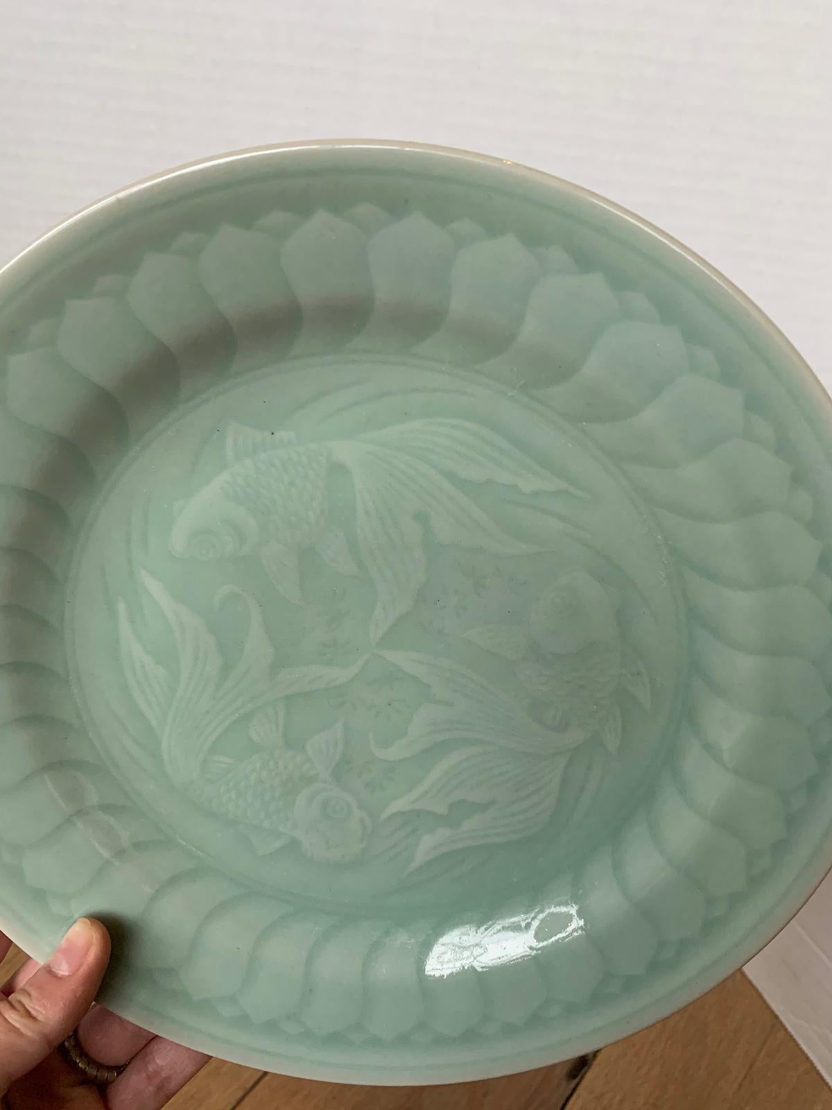 Early 20th Century Chinese Celadon Pottery Koi Fish Plate 4 Character Reign Mark 8