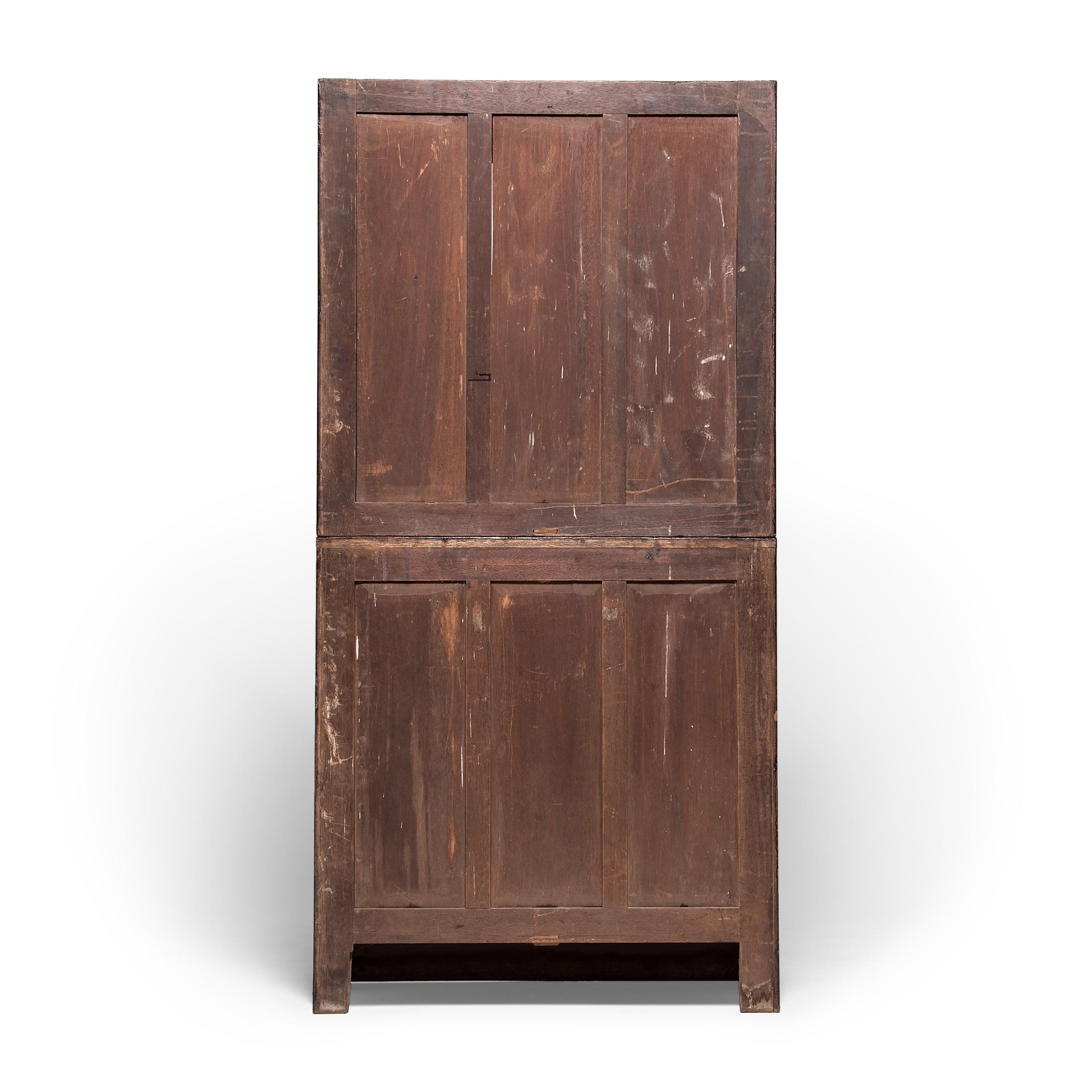 Chinese Colonial Glass Cabinet, c. 1900 In Good Condition In Chicago, IL