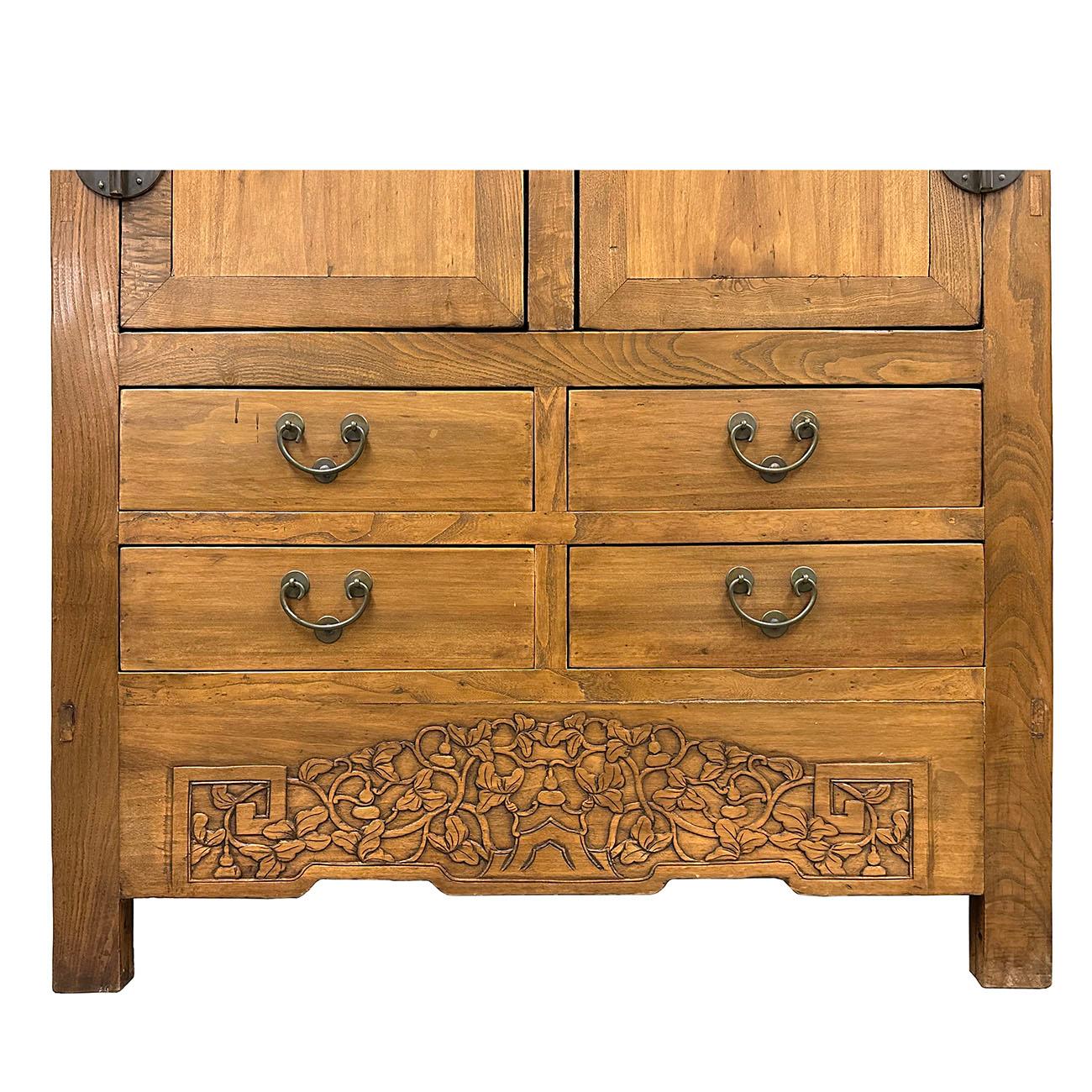Early 20th Century Chinese Compound Wedding Armoire/Wardrobe Description For Sale 2
