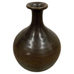 Early 20th Century Chinese Dark Brown Glaze Pottery Urn/Vase
