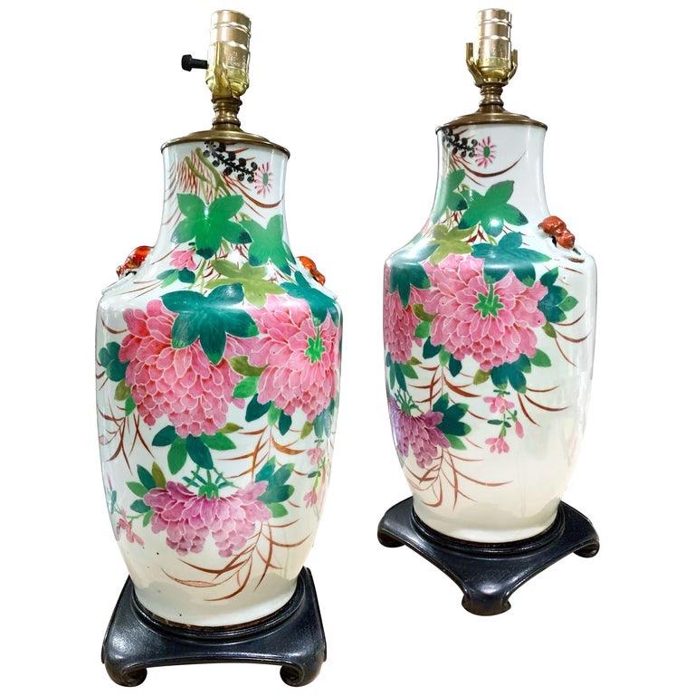 Chinese Deco Chrysanthemum Porcelain Lamp, Hollywood Regency, Early 20th Century For Sale 3