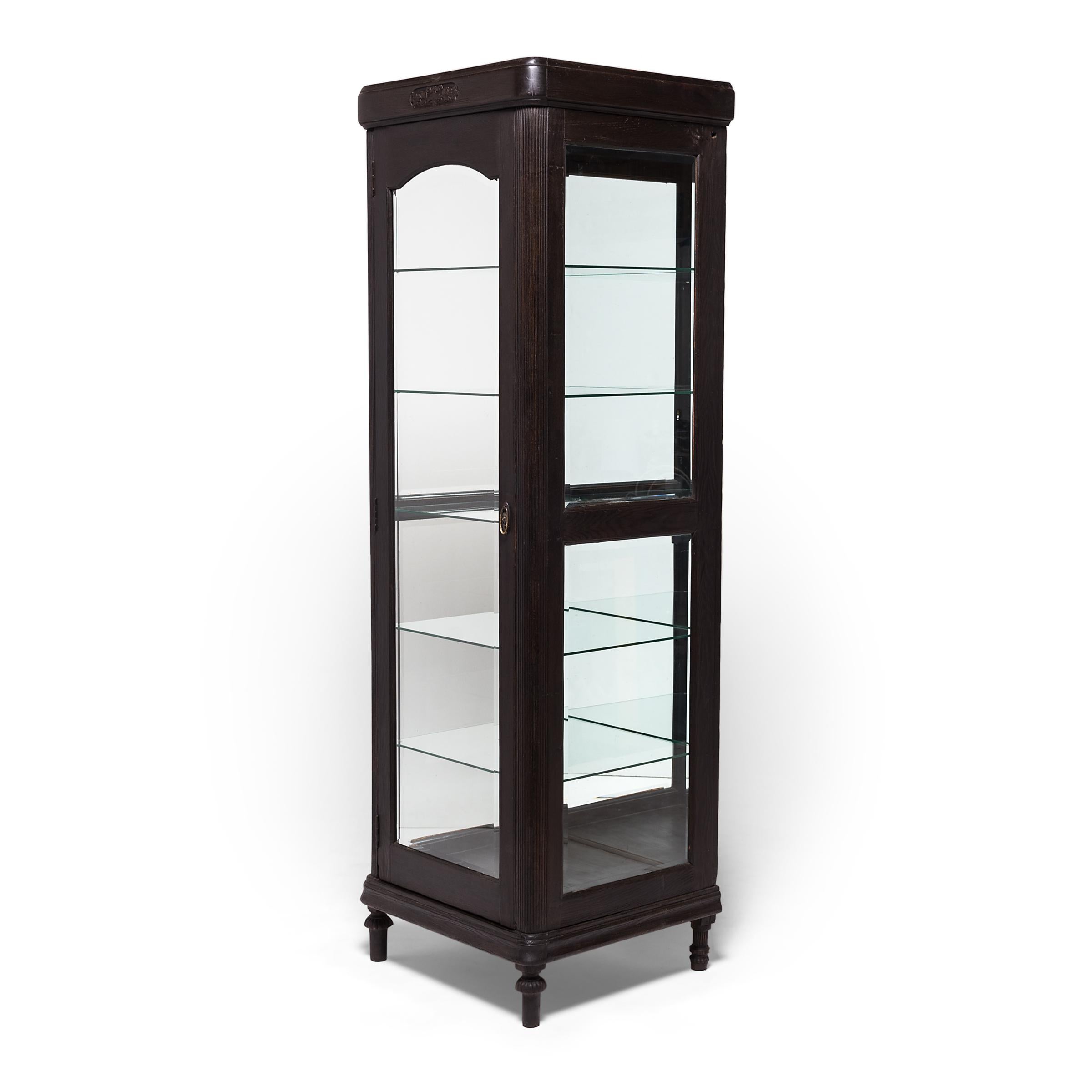 Qing Early 20th Century Chinese Display Cabinet