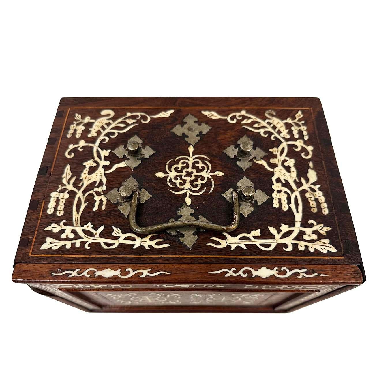 Early 20th Century Chinese Export Mah-Jong Game Set In Good Condition In Pomona, CA