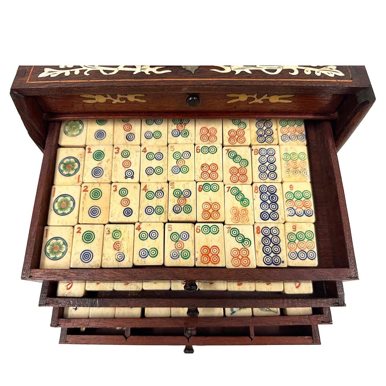 Early 20th Century Chinese Export Mah-Jong Game Set 3