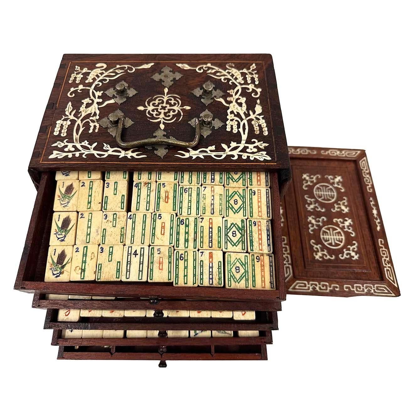Early 20th Century Chinese Export Mah-Jong Game Set 4