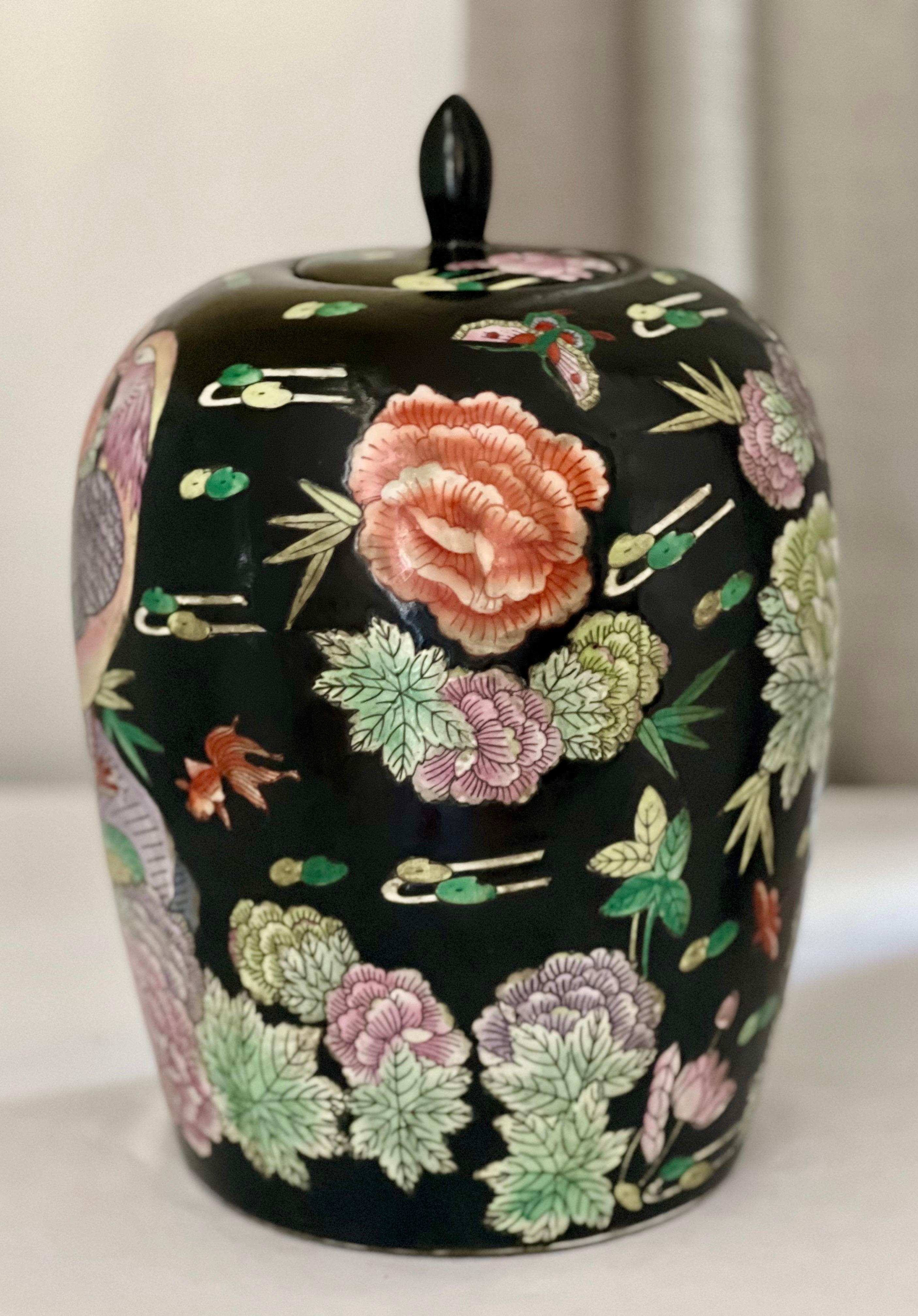 Early 20th Century Chinese Famille Noire Porcelain Ovoid Ginger Jar with Lid In Good Condition For Sale In Doylestown, PA