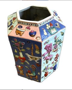 Early 20th Century Chinese Famille Rose Vase