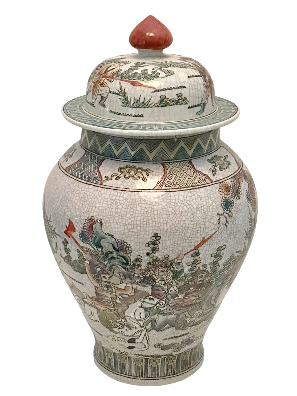 Early 20th Century Chinese Famille Verte Vase with Battle Scene In Good Condition For Sale In Tampa, FL