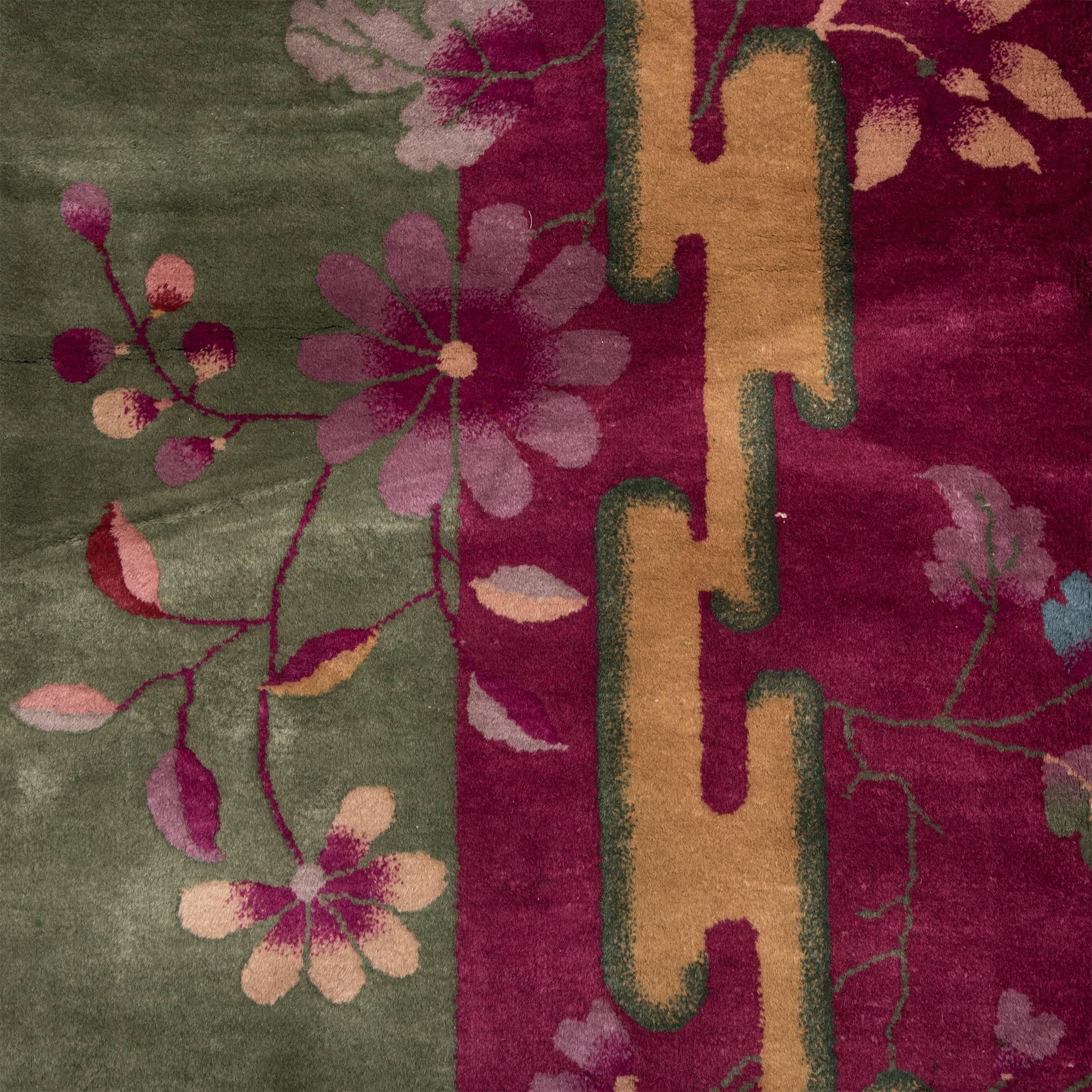 Early 20th Century Chinese Floral Nichols Rug 1