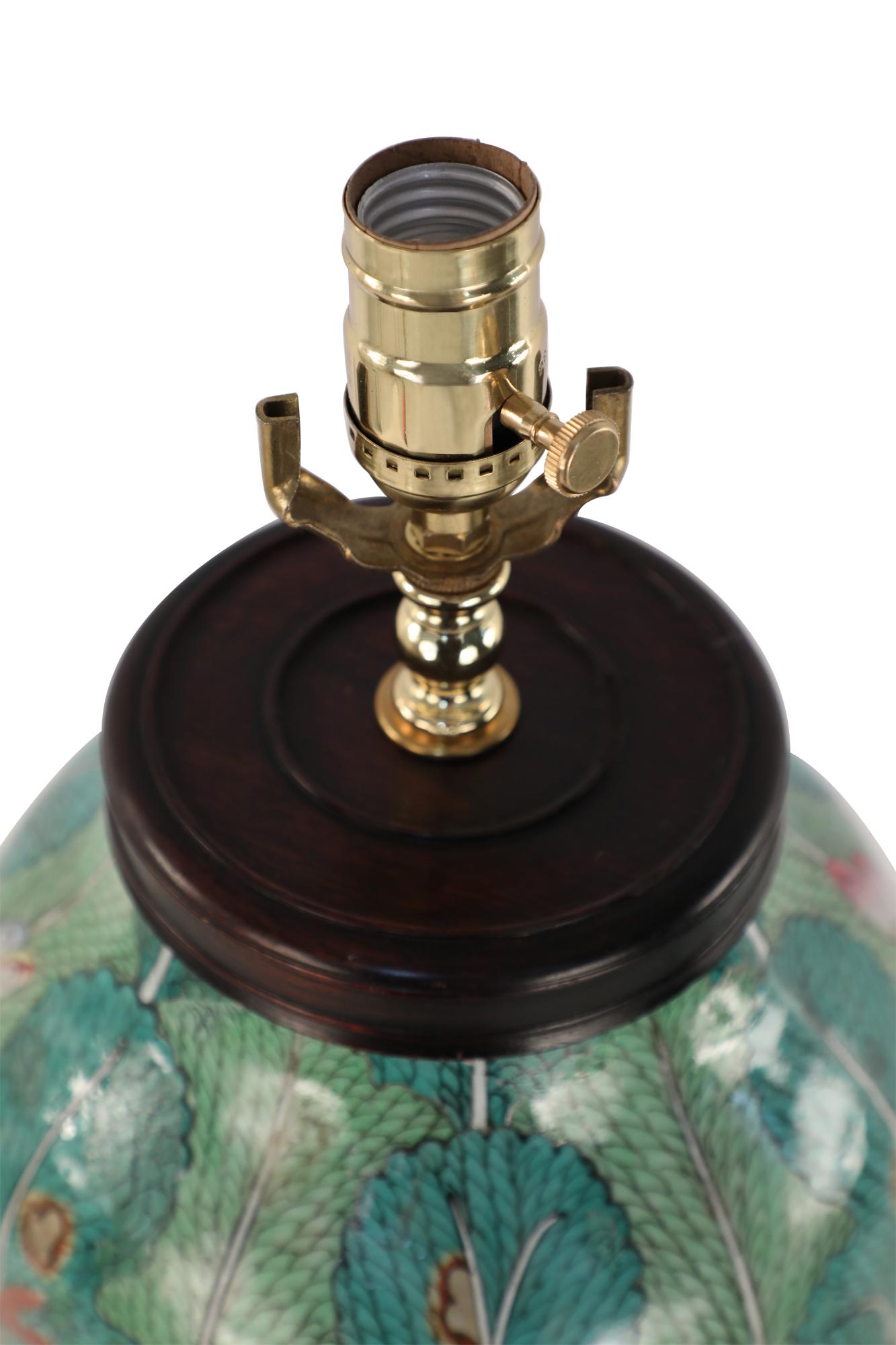 Early 20th Century Chinese Green Botanical Table Lamp on Wooden Base For Sale 2