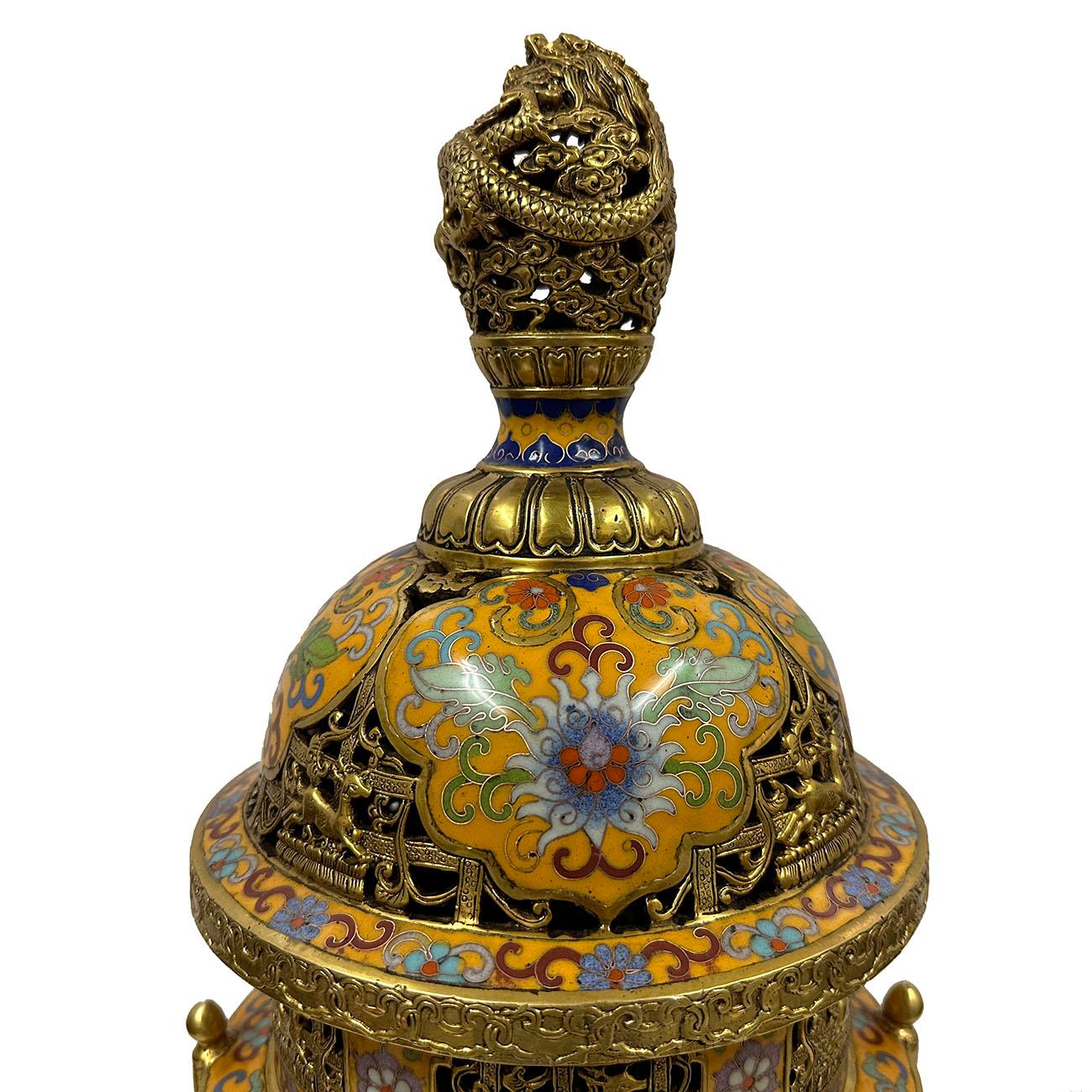Cloisonné Bruciatore d'incenso a forma di drago Cloisonne cinese dei primi anni del XX secolo in vendita