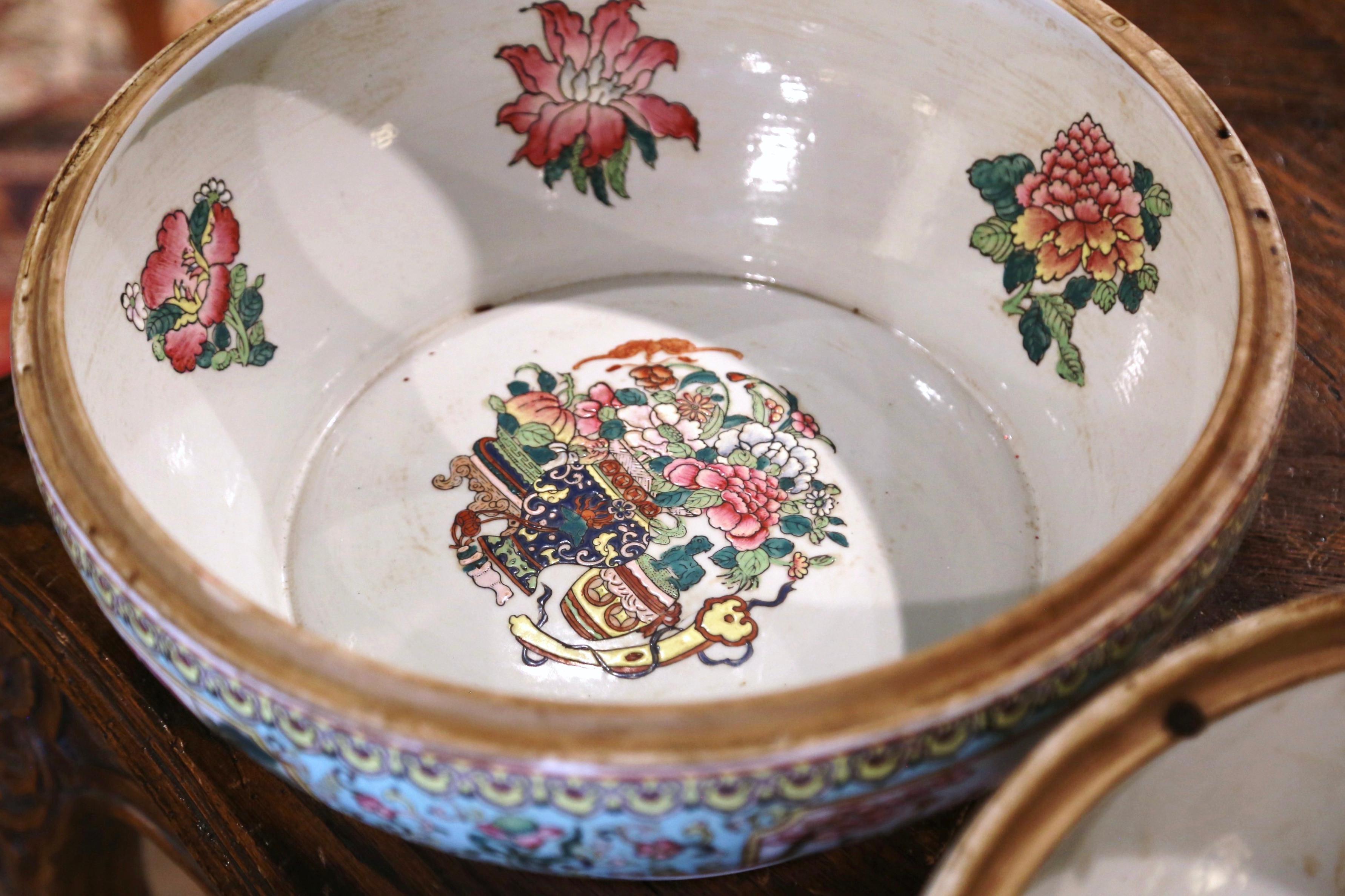 20ième siècle Boîte Guangxu en porcelaine chinoise peinte à la main du début du 20e siècle en vente