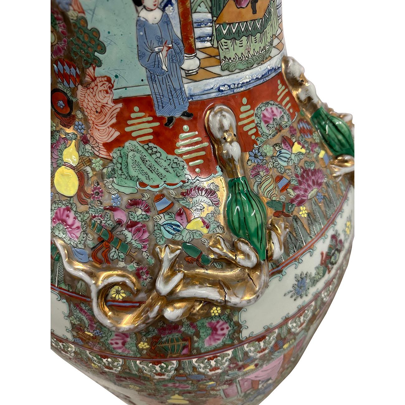 Early 20th Century Chinese Hand Painted Rose Medallion Temple Vase For Sale 10