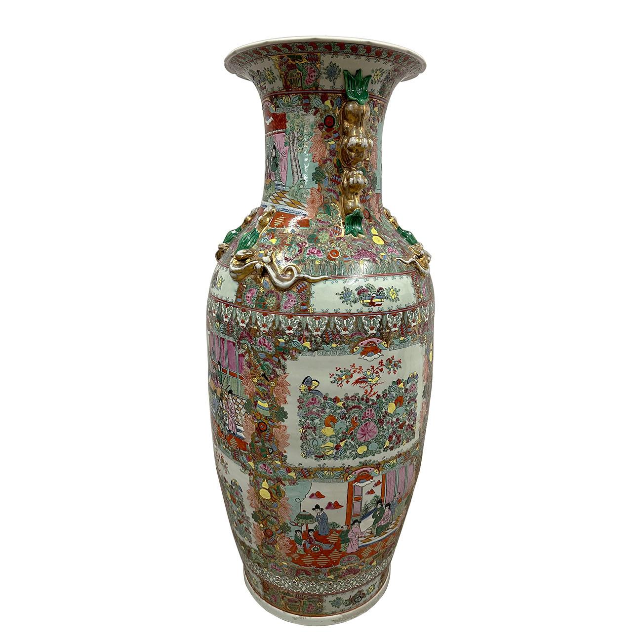 Early 20th Century Chinese Hand Painted Rose Medallion Temple Vase In Good Condition For Sale In Pomona, CA