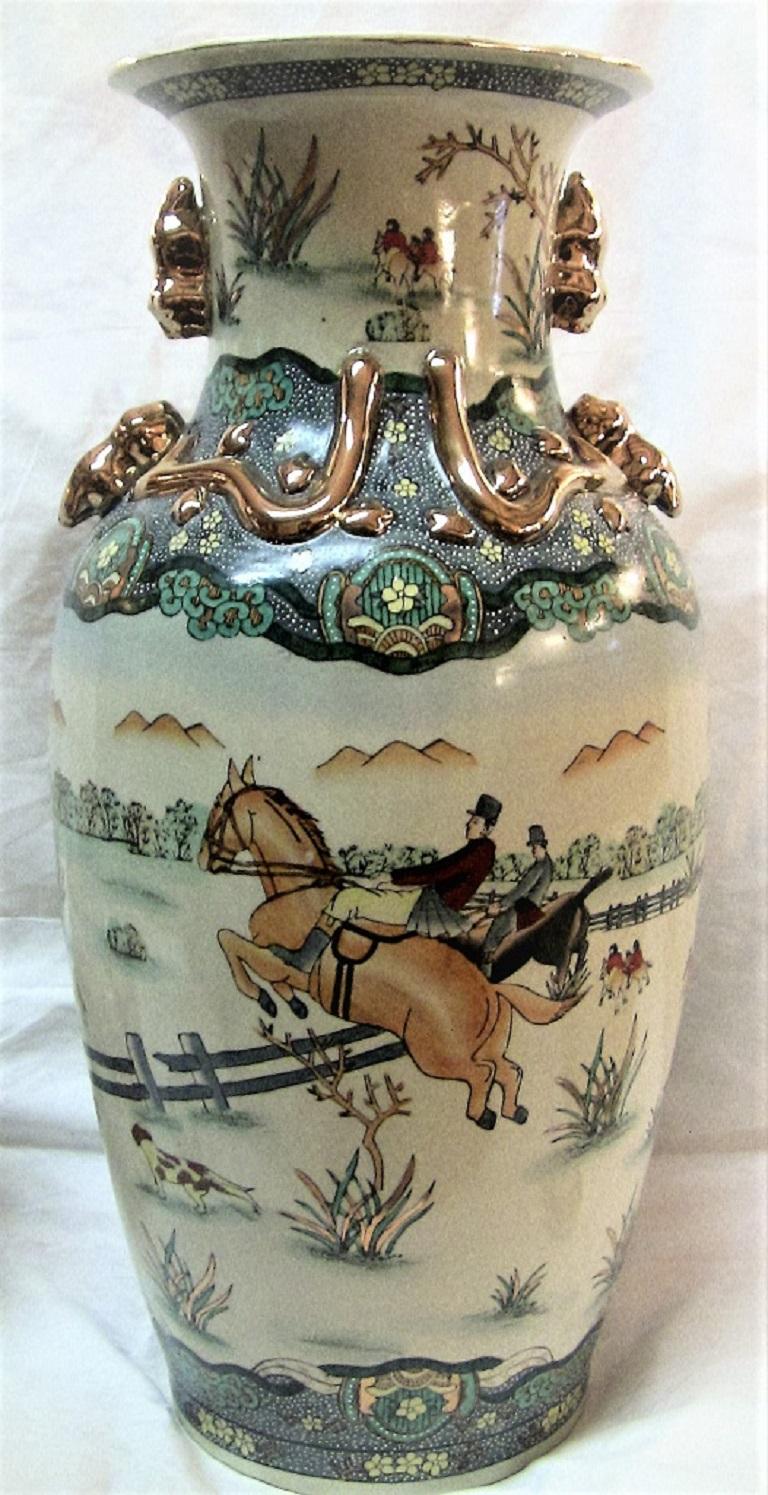 Early 20th Century Chinese Hunt Scene Floor Vase and Lidded Urns 2
