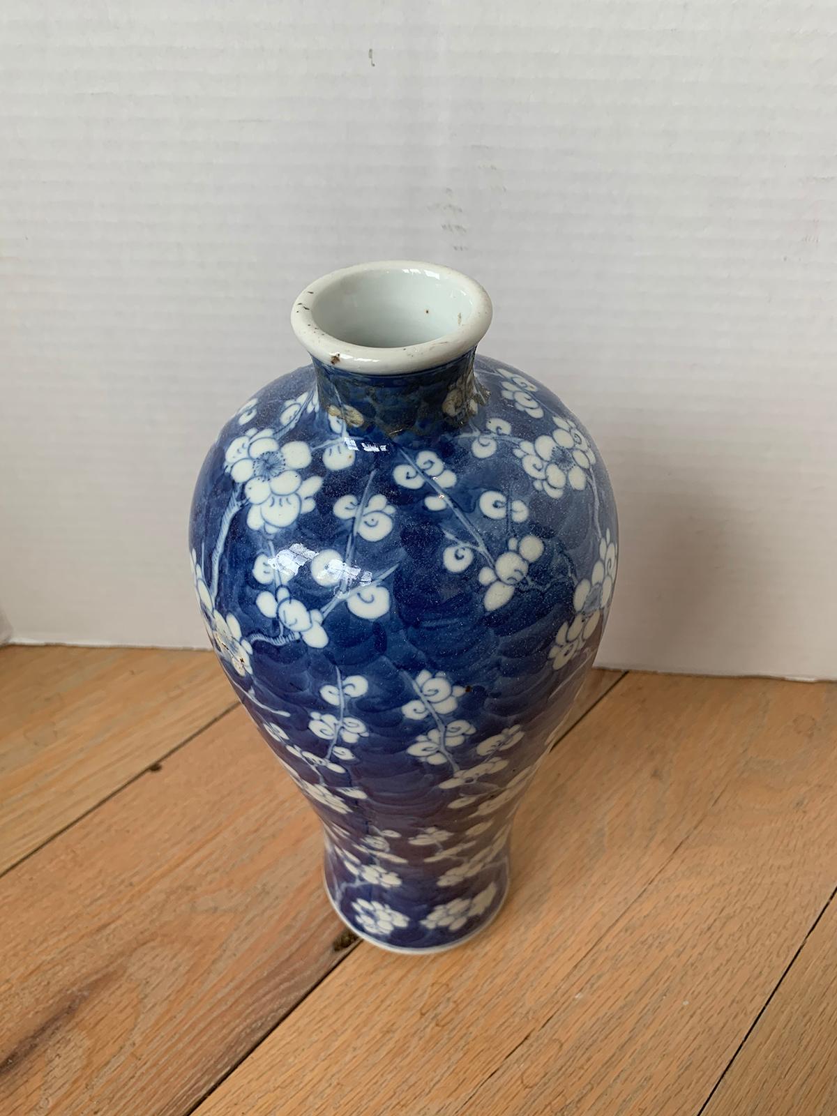 kangxi vase