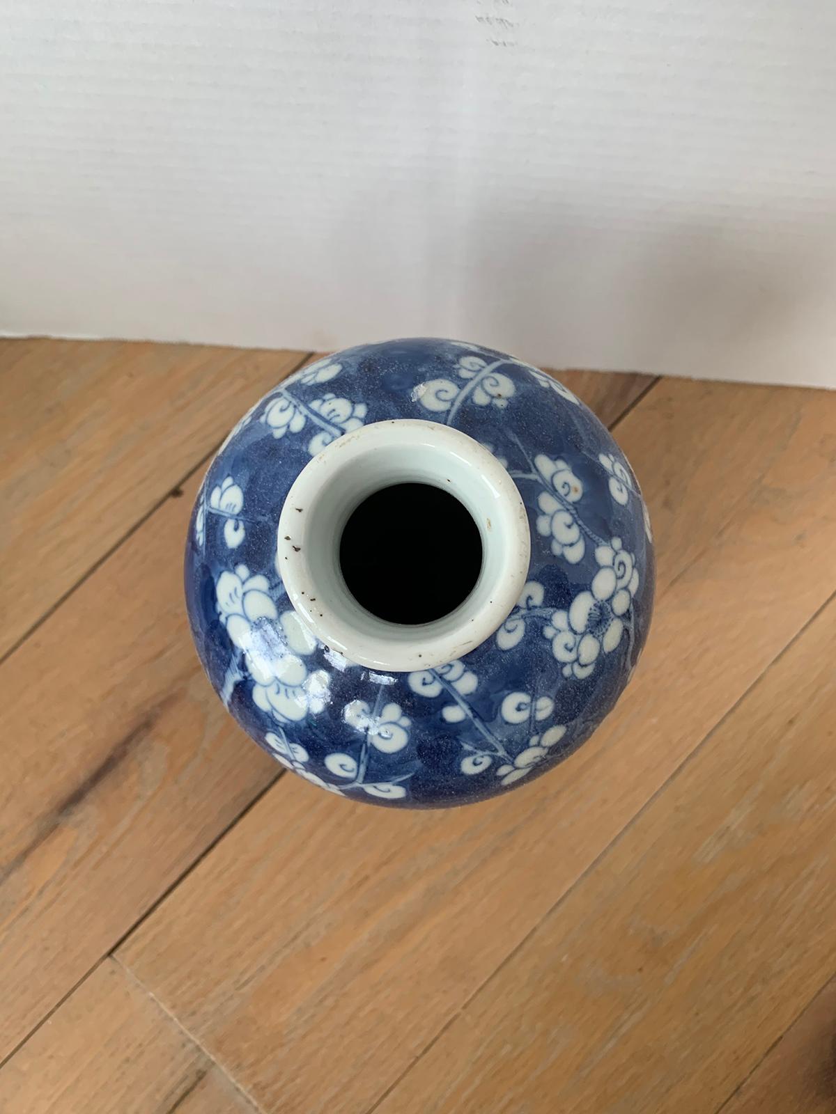 Early 20th Century Chinese Kangxi Style Blue and White Cherry Blossom Vase In Good Condition For Sale In Atlanta, GA