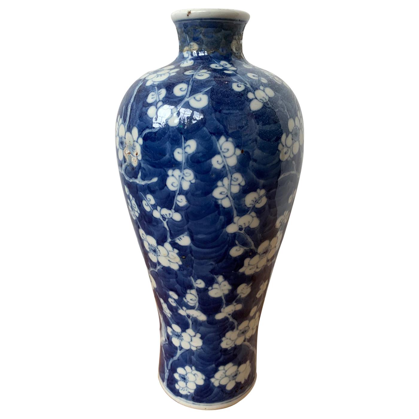 Early 20th Century Chinese Kangxi Style Blue and White Cherry Blossom Vase For Sale