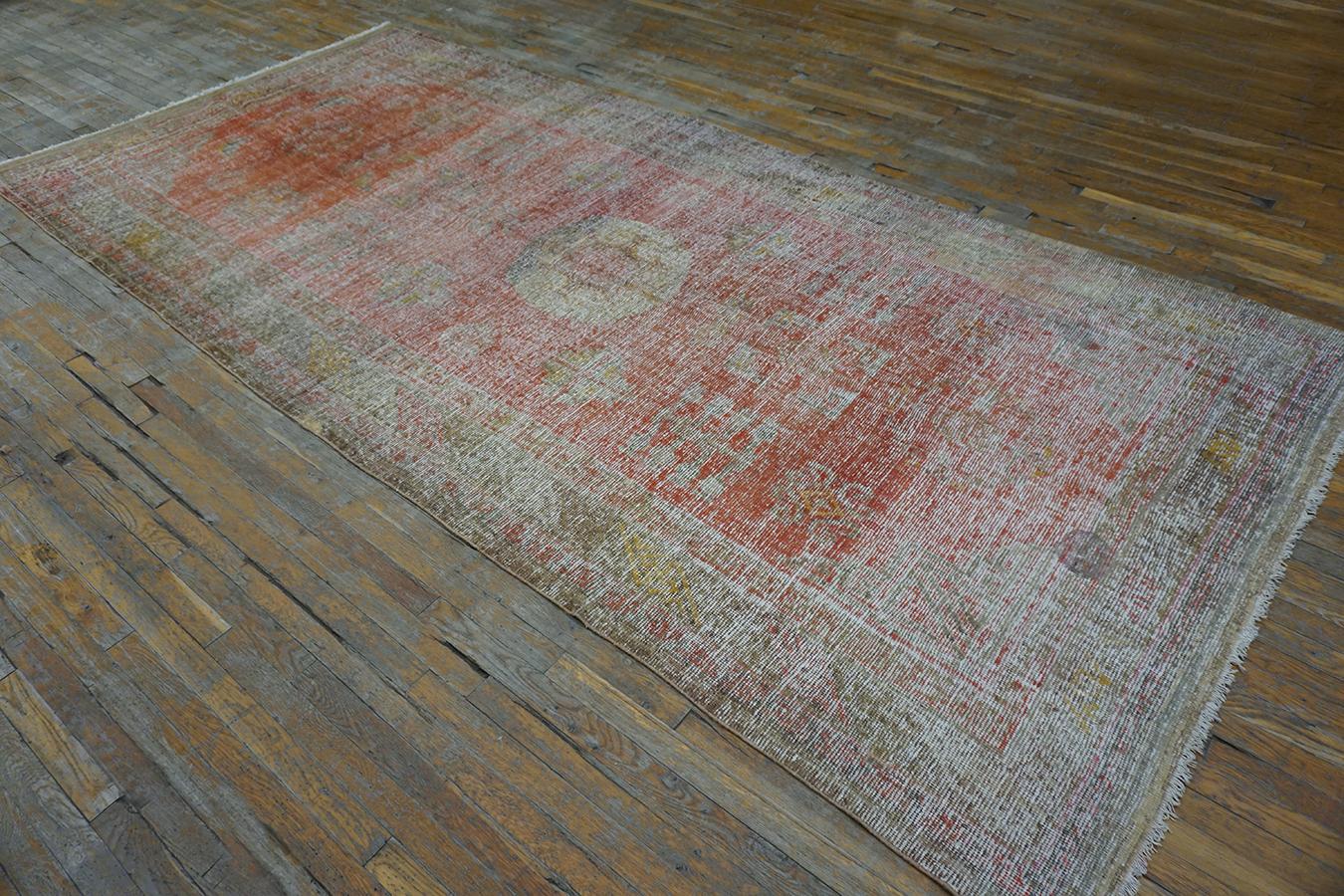 Early 20th Century Chinese Khotan Carpet For Sale 3