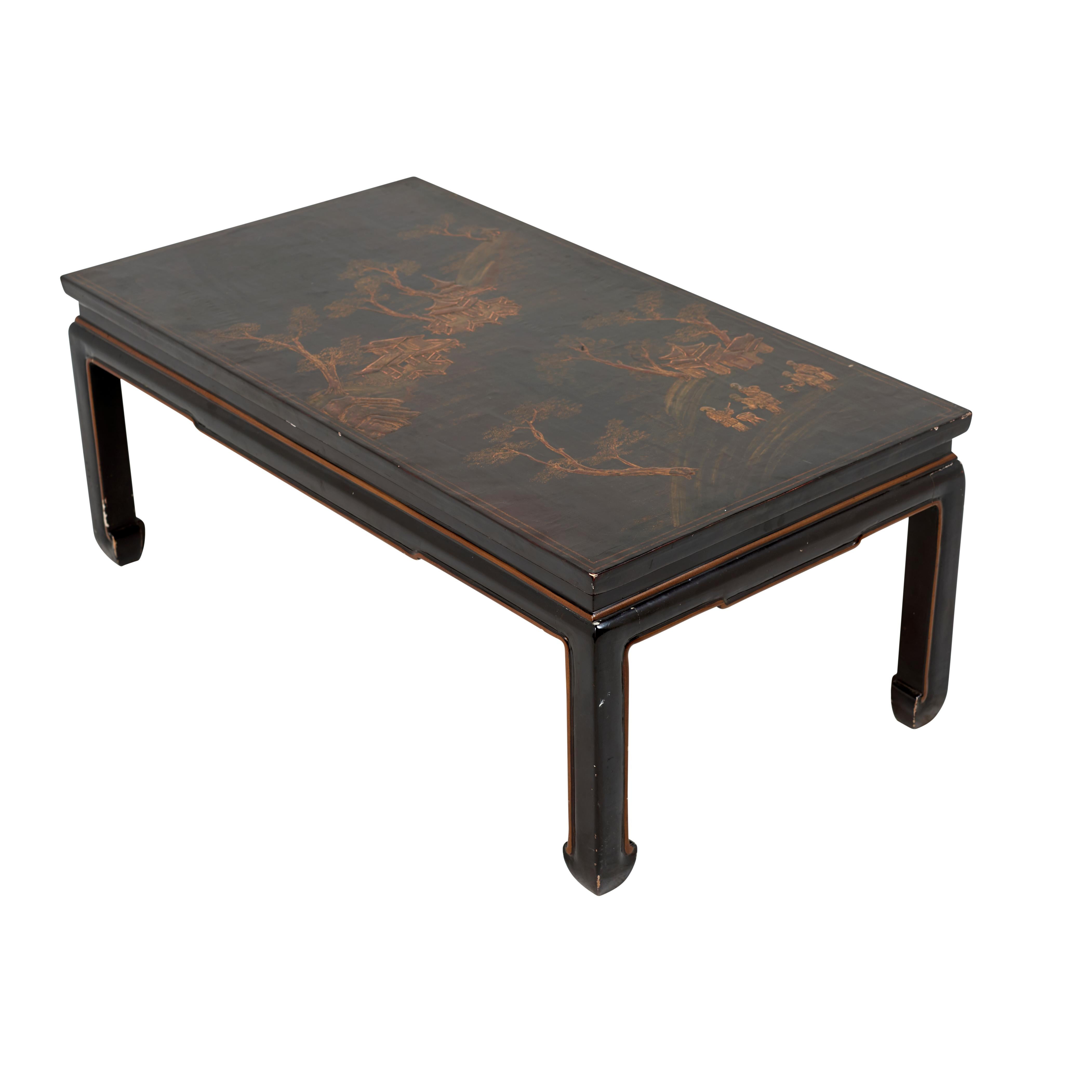 Early 20th Century Chinese Lacquer Coffee Table, from France 3