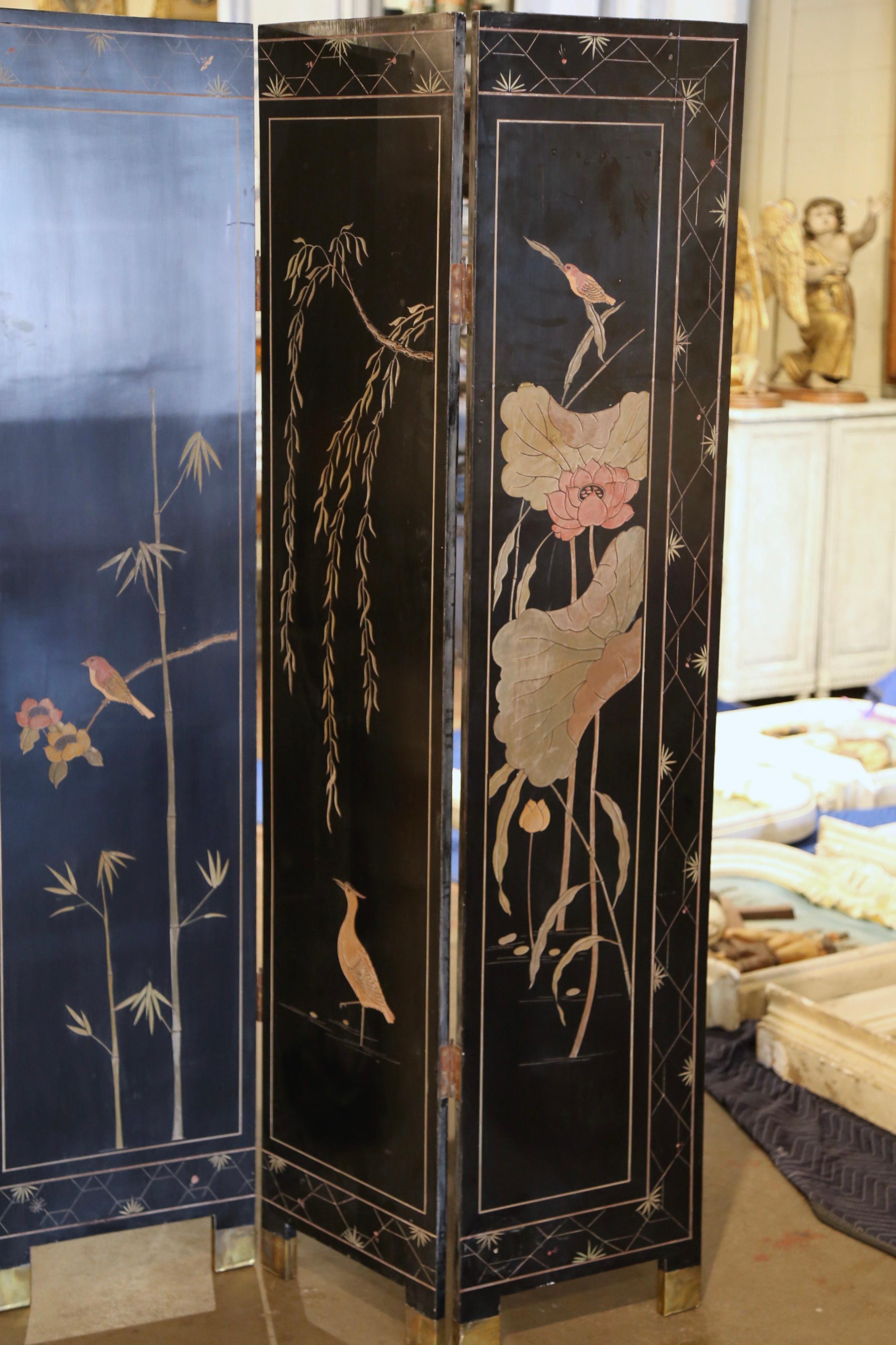 Early 20th Century Chinese Lacquered Ebonized Six-Panel Decorative Screen For Sale 3
