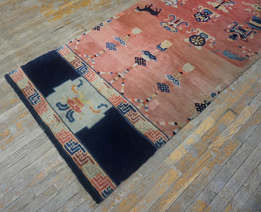 Annodato a mano Tappeto a colonna cinese Ningxia dei primi del Novecento ( 3'7'' x 8'10'' - 109 x 269 ) in vendita