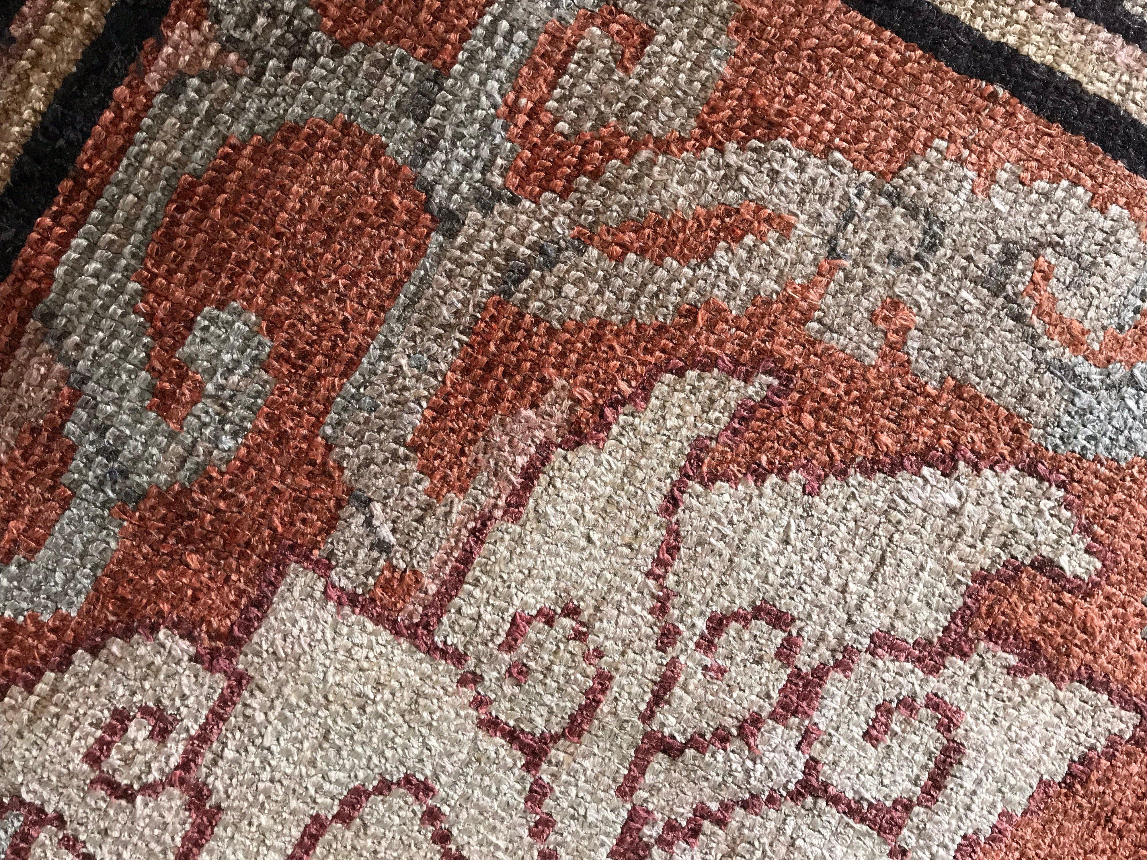 Early 20th century Chinese orange, ivory and gray handmade silk rug
Size: 7'6