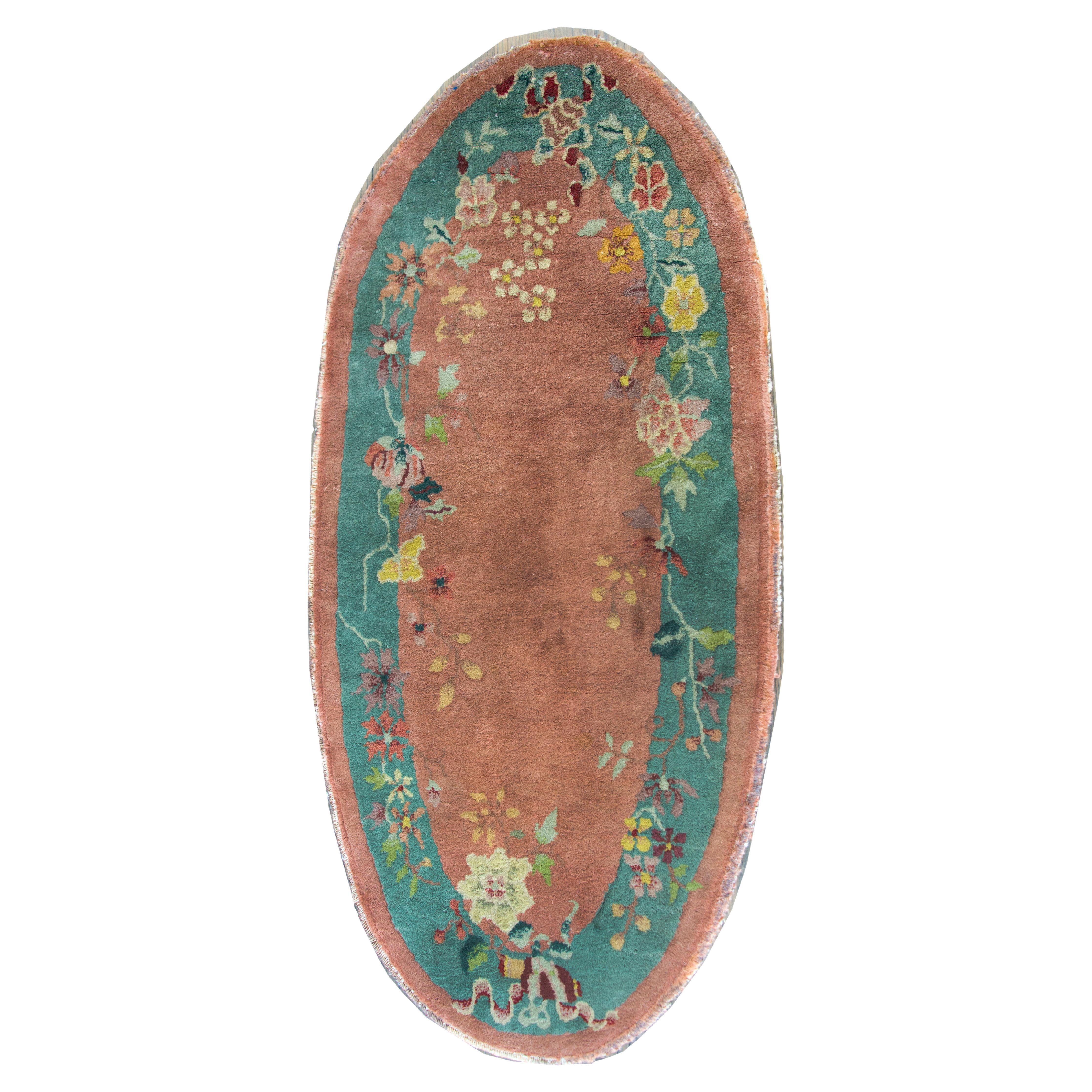 Early 20th Century Chinese Oval Art Deco Rug For Sale