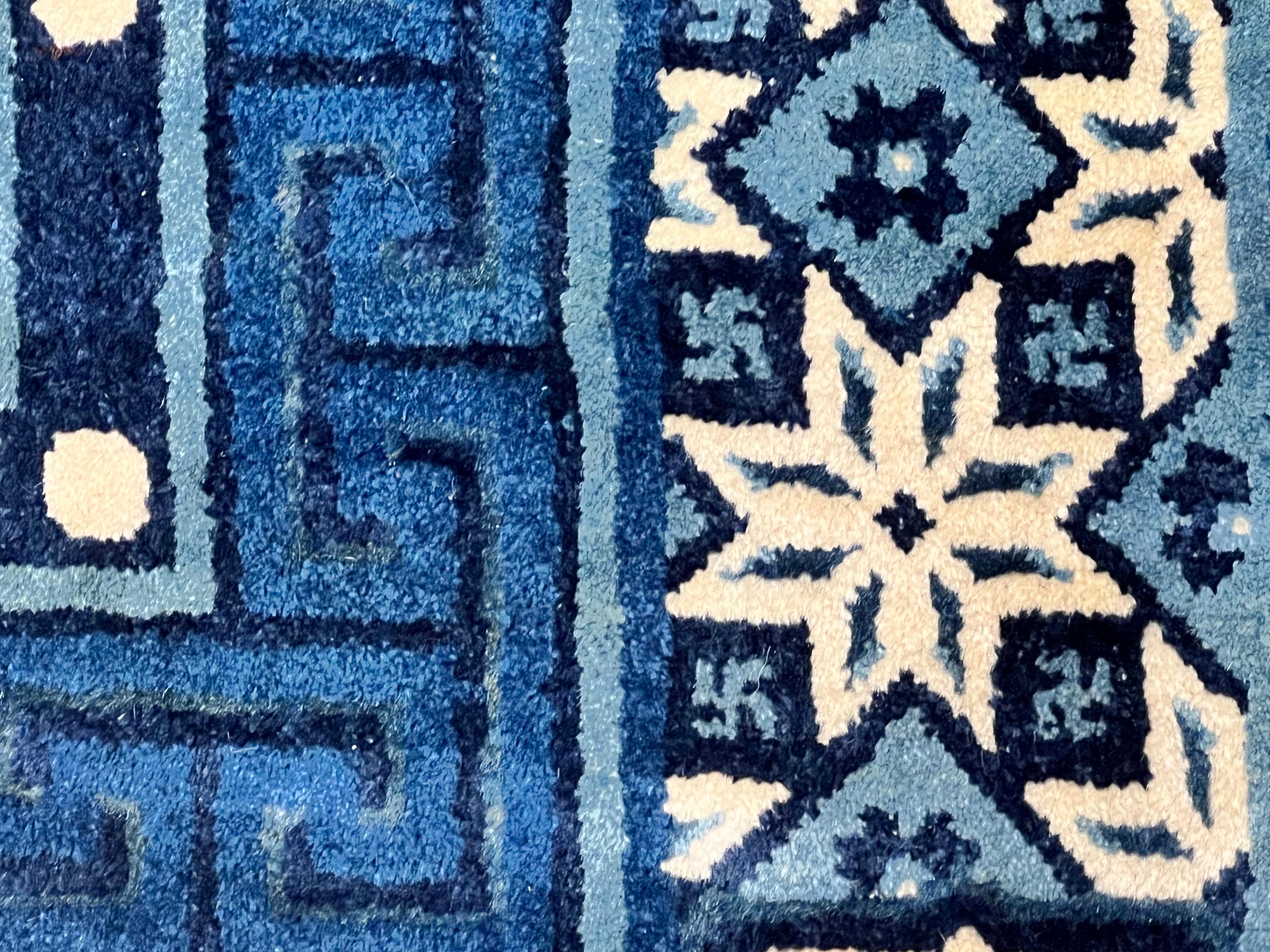 Early 20th Century Chinese Pao-Tao Carpet, Blue with Geometric Design For Sale 8