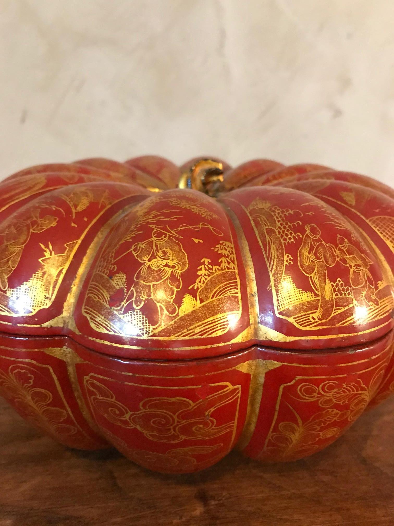 Early 20th Century Chinese Paper Mache Pumpkin Jewelry Box, 1900s 1