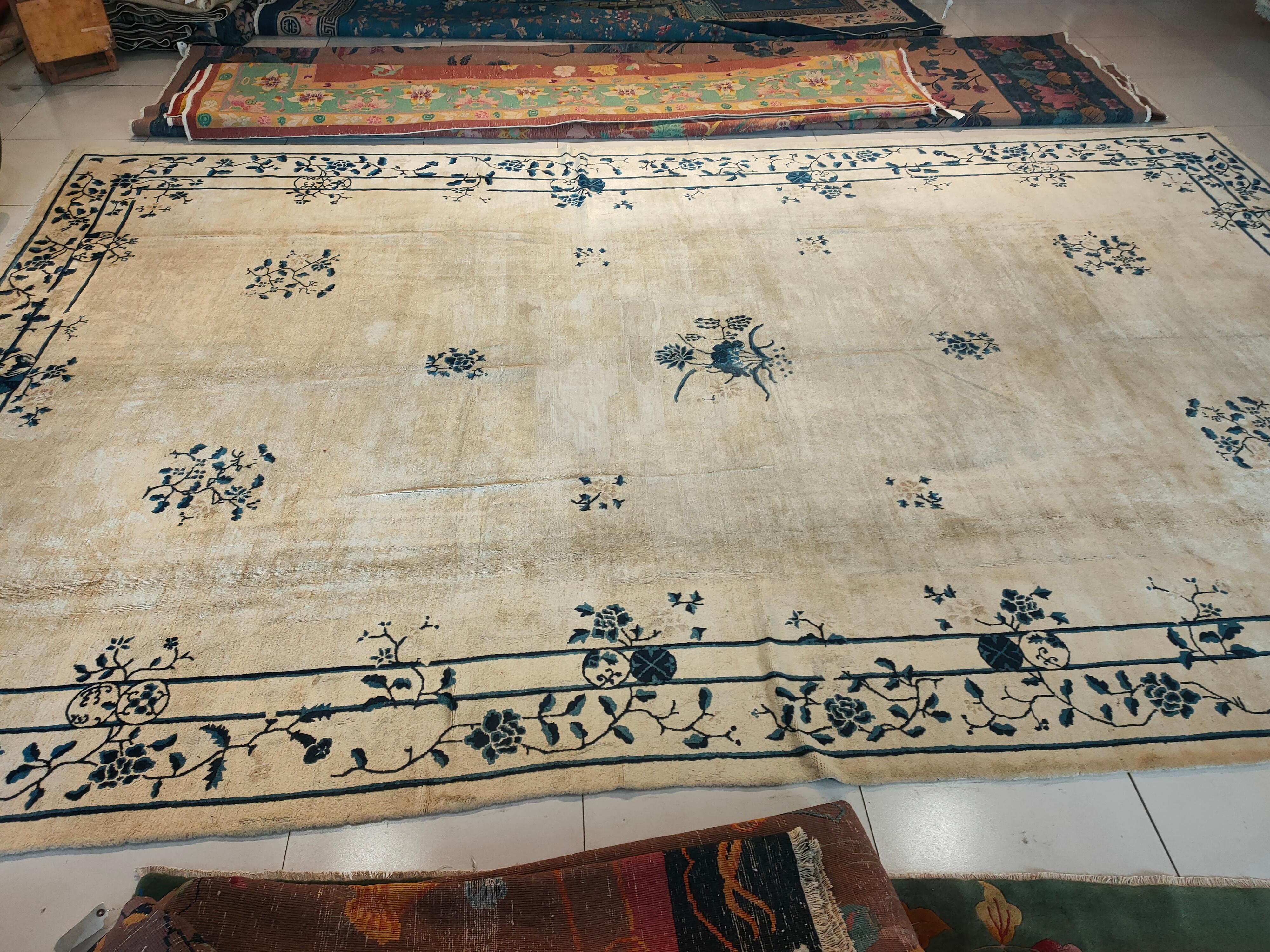 Chinesischer Peking-Teppich des frühen 20. Jahrhunderts ( 10'10