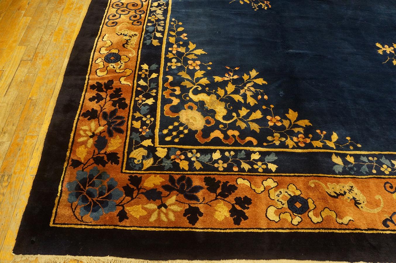 Early 20th Century Chinese Peking Carpet ( 12' 4'' x 14' 9'' - 375 x 450 cm ) In Good Condition For Sale In New York, NY