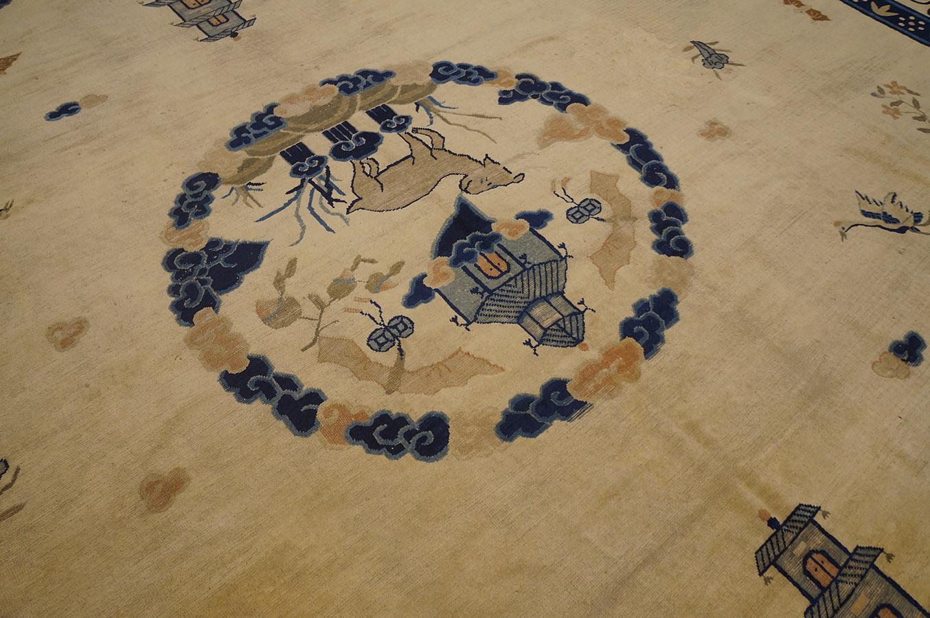 Early 20th Century Chinese Peking Carpet ( 13'10'' x 17'4'' - 422 x 528 ) For Sale 4