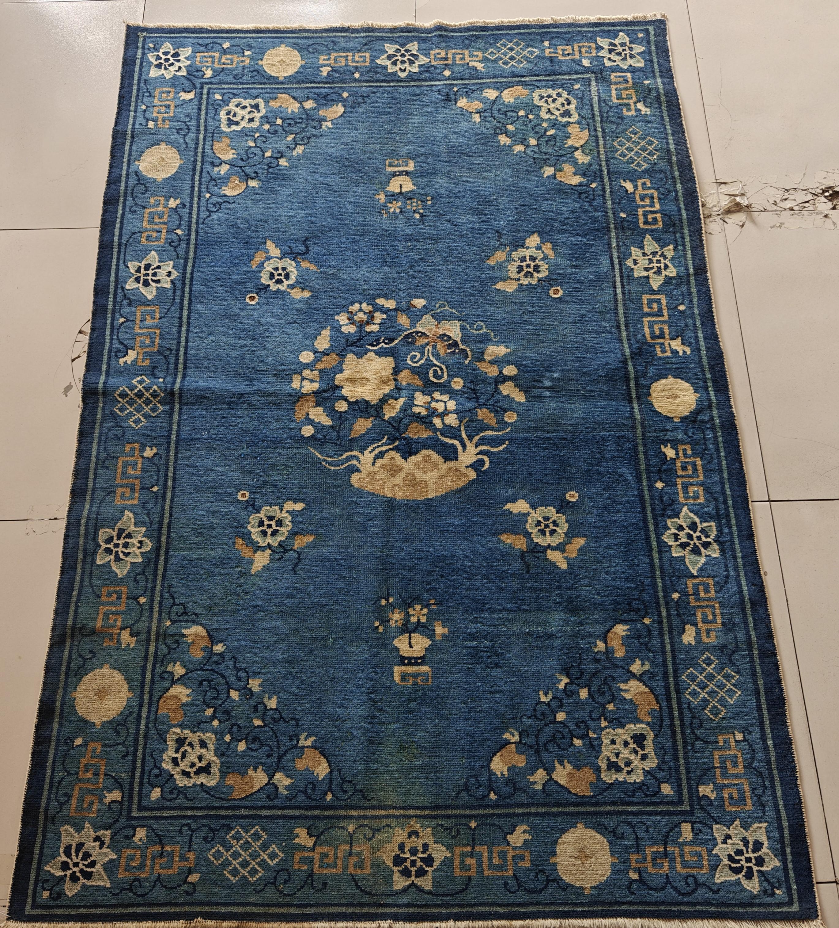 Alfombra china de Pekín de principios del siglo XX ( 4' x 5'10'' - 122 x 178 ) en venta 7
