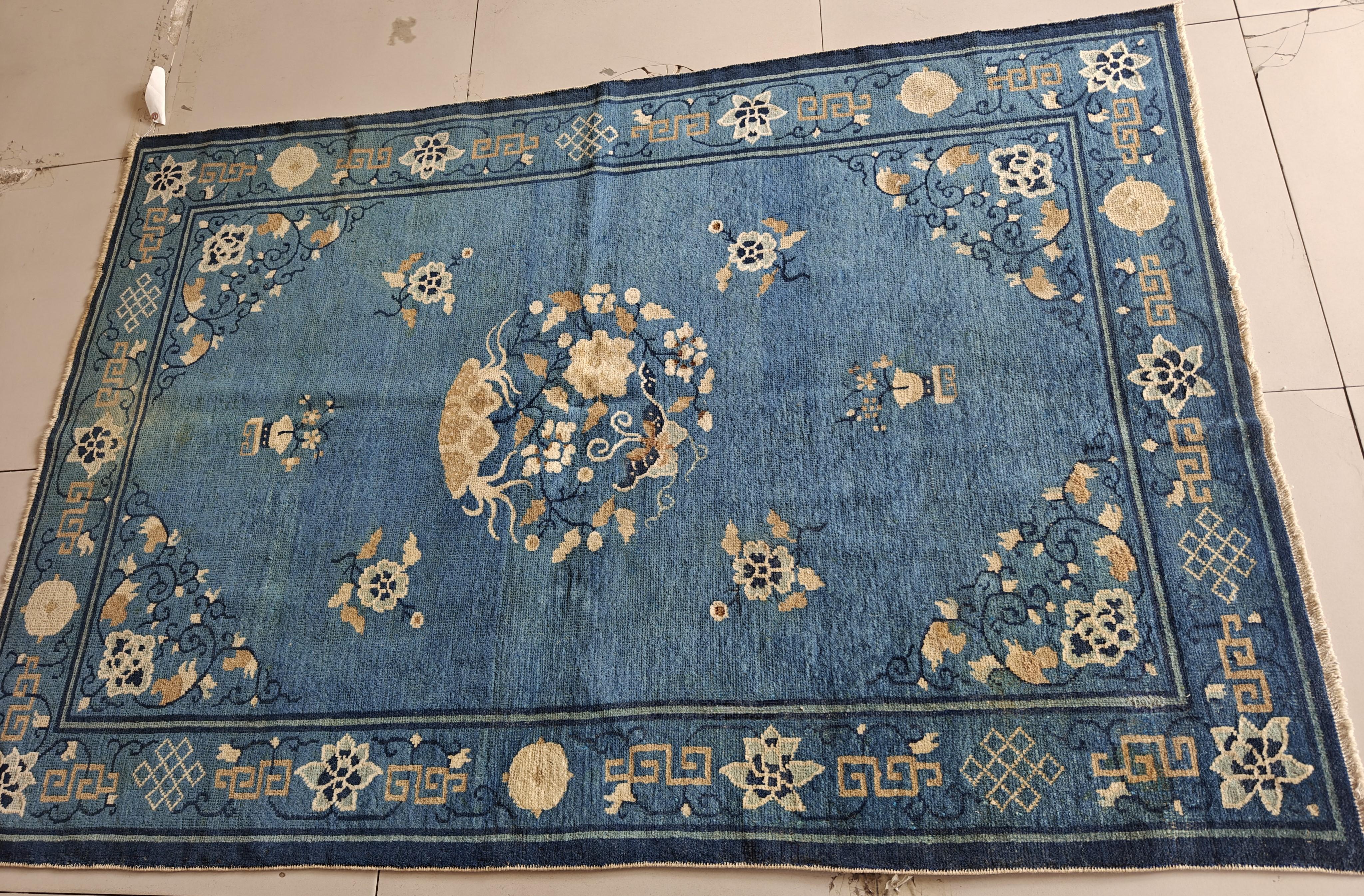 Alfombra china de Pekín de principios del siglo XX ( 4' x 5'10'' - 122 x 178 ) en venta 4