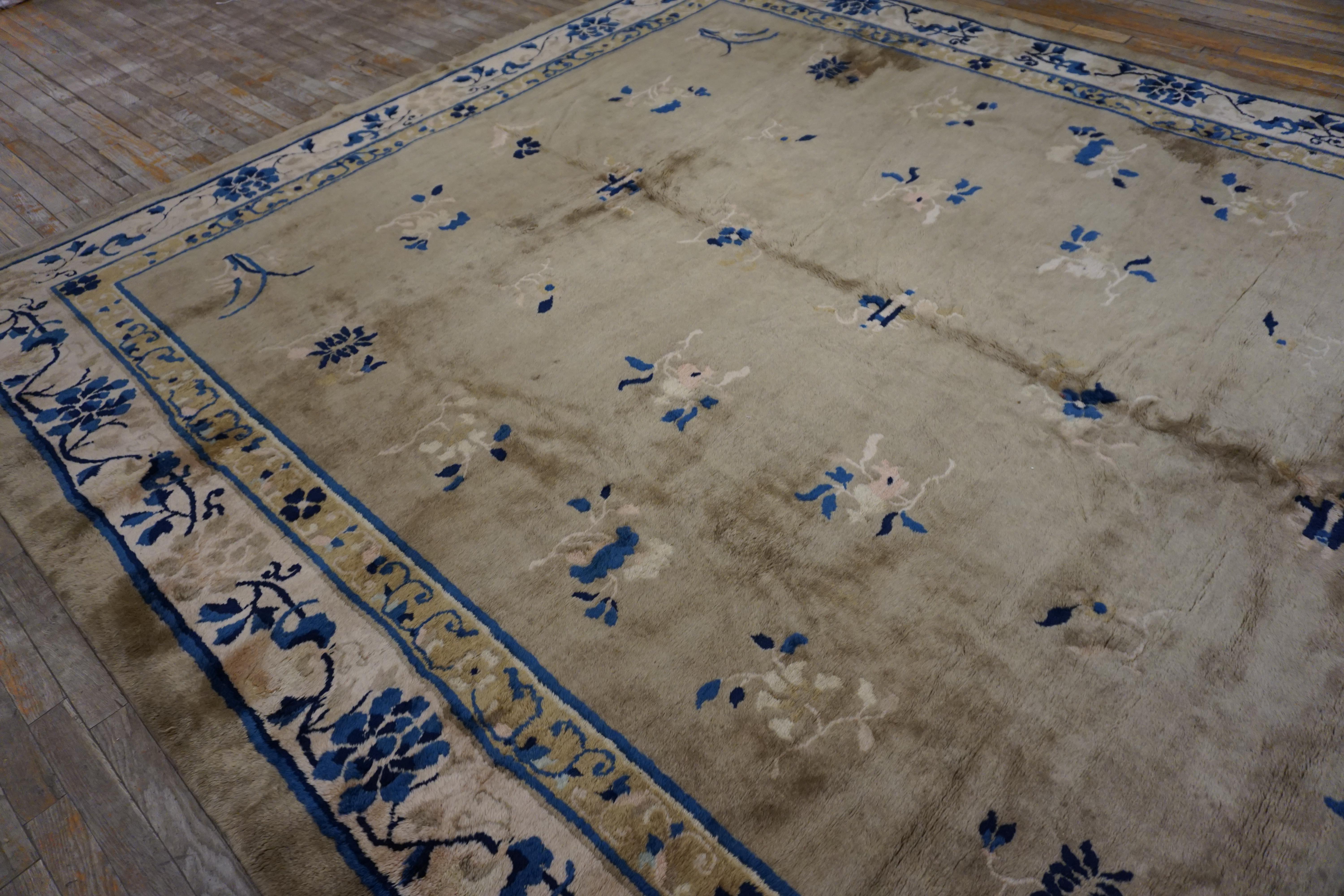 Early 20th Century Chinese Peking Carpet ( 9' x 11'7'' - 275 x 353 ) In Good Condition For Sale In New York, NY
