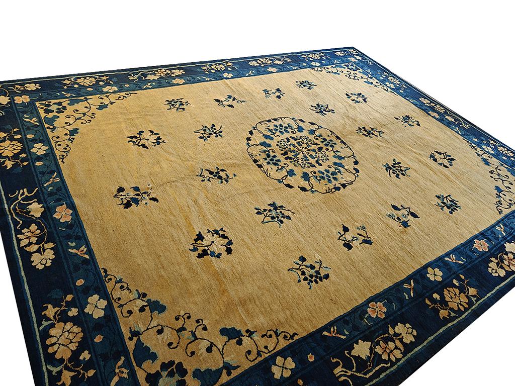 Hand-Knotted Early 20th Century Chinese Peking Carpet ( 9'1'' x 11'9'' - 277 x 358 ) For Sale