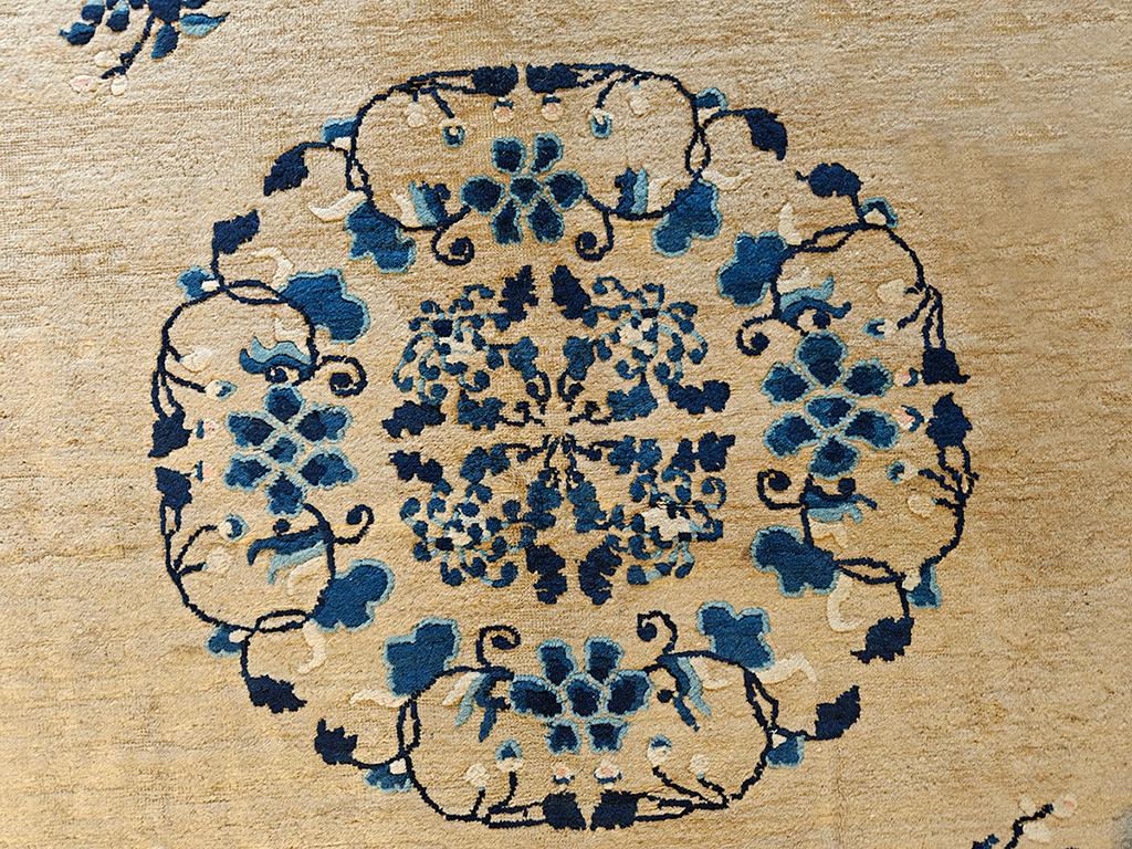 Early 20th Century Chinese Peking Carpet ( 9'1'' x 11'9'' - 277 x 358 ) For Sale 1