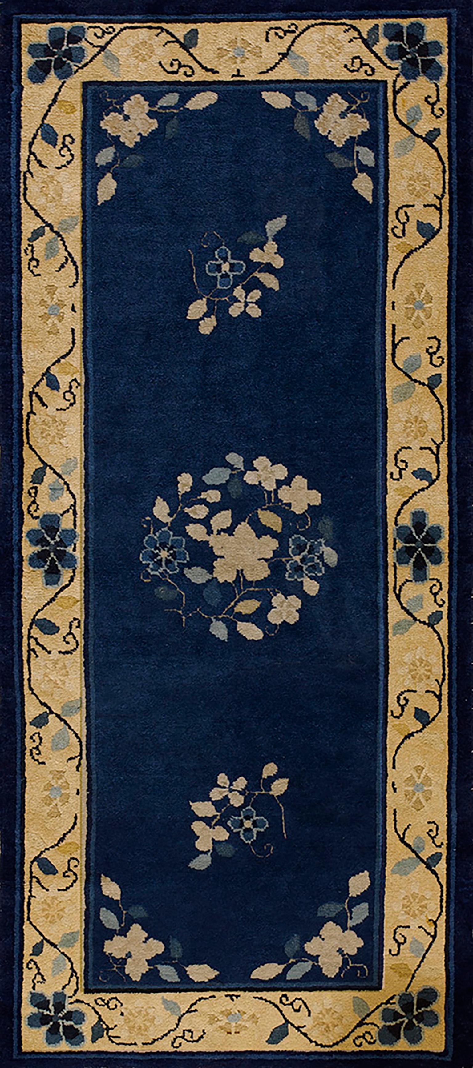 Chinesischer Peking-Teppich des frühen 20. Jahrhunderts ( 2'8'' x 6' - 81 x 183)