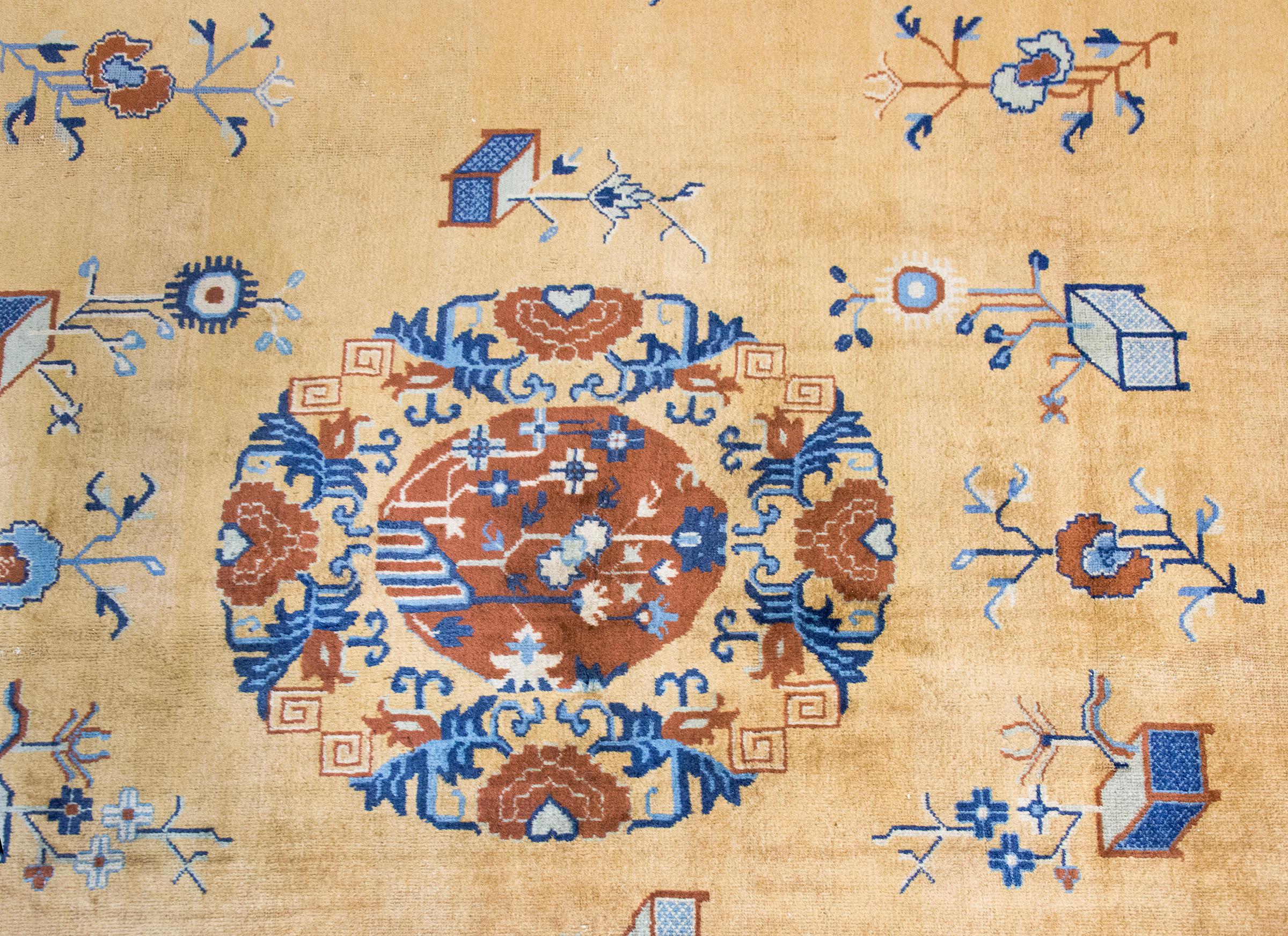 Early 20th Century Chinese Peking Rug For Sale 6