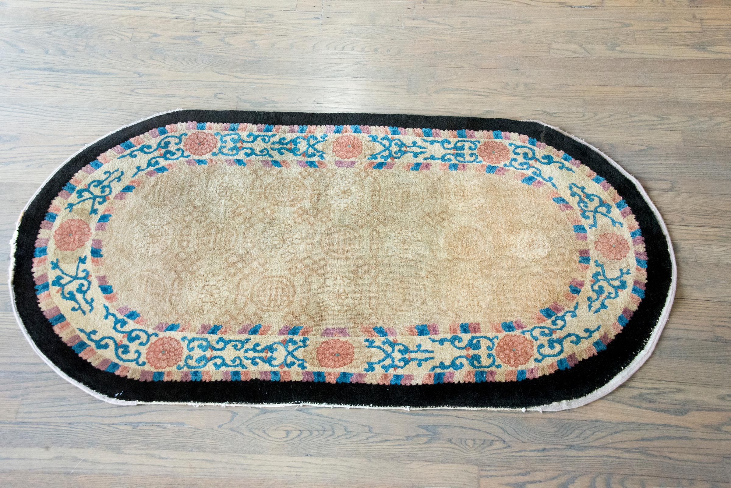 Early 20th Century Chinese Peking Rug For Sale 9