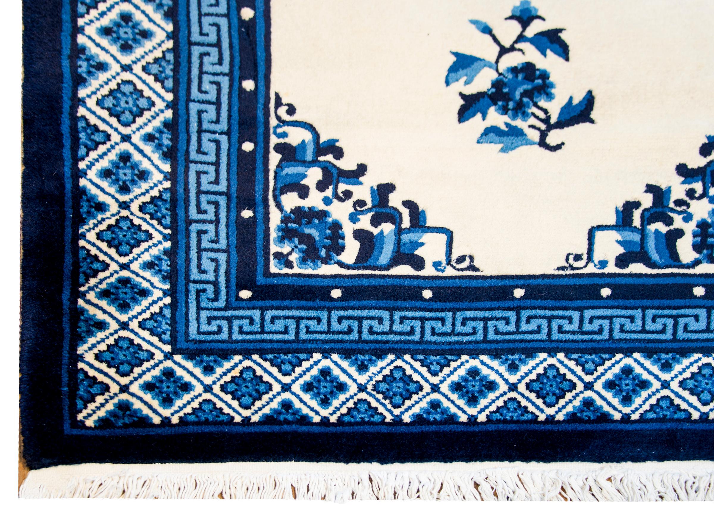 Chinesischer Peking-Teppich des frühen 20. Jahrhunderts (Mitte des 20. Jahrhunderts) im Angebot